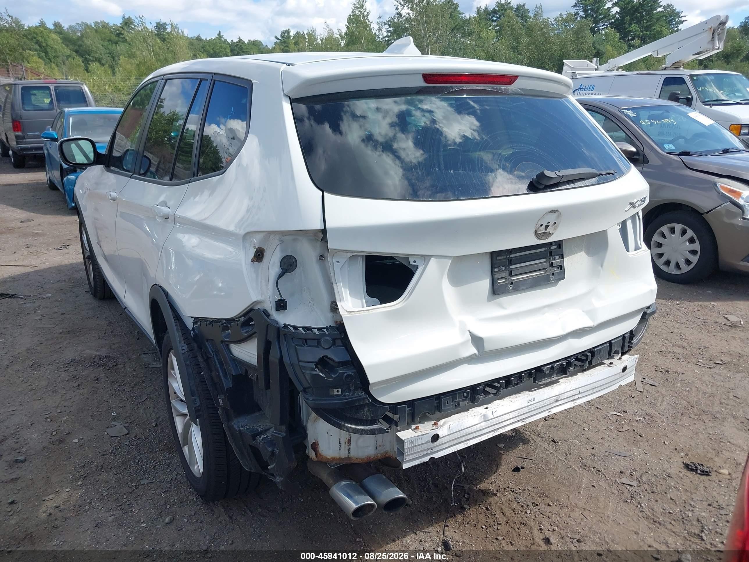 2014 Bmw X3 Xdrive28i White vin: 5UXWX9C58E0D31631