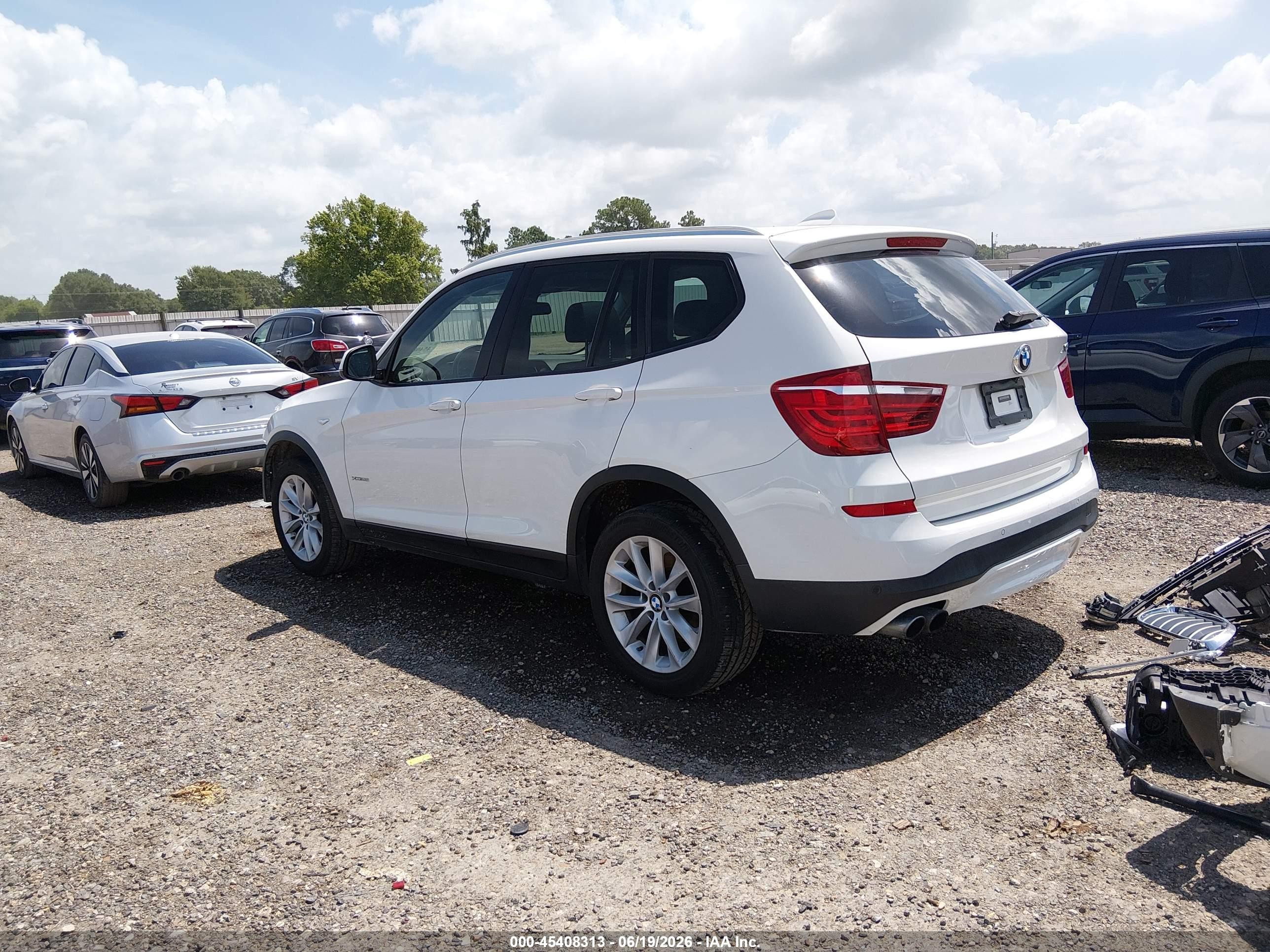 2015 Bmw X3 Xdrive28i White vin: 5UXWX9C58F0D45871