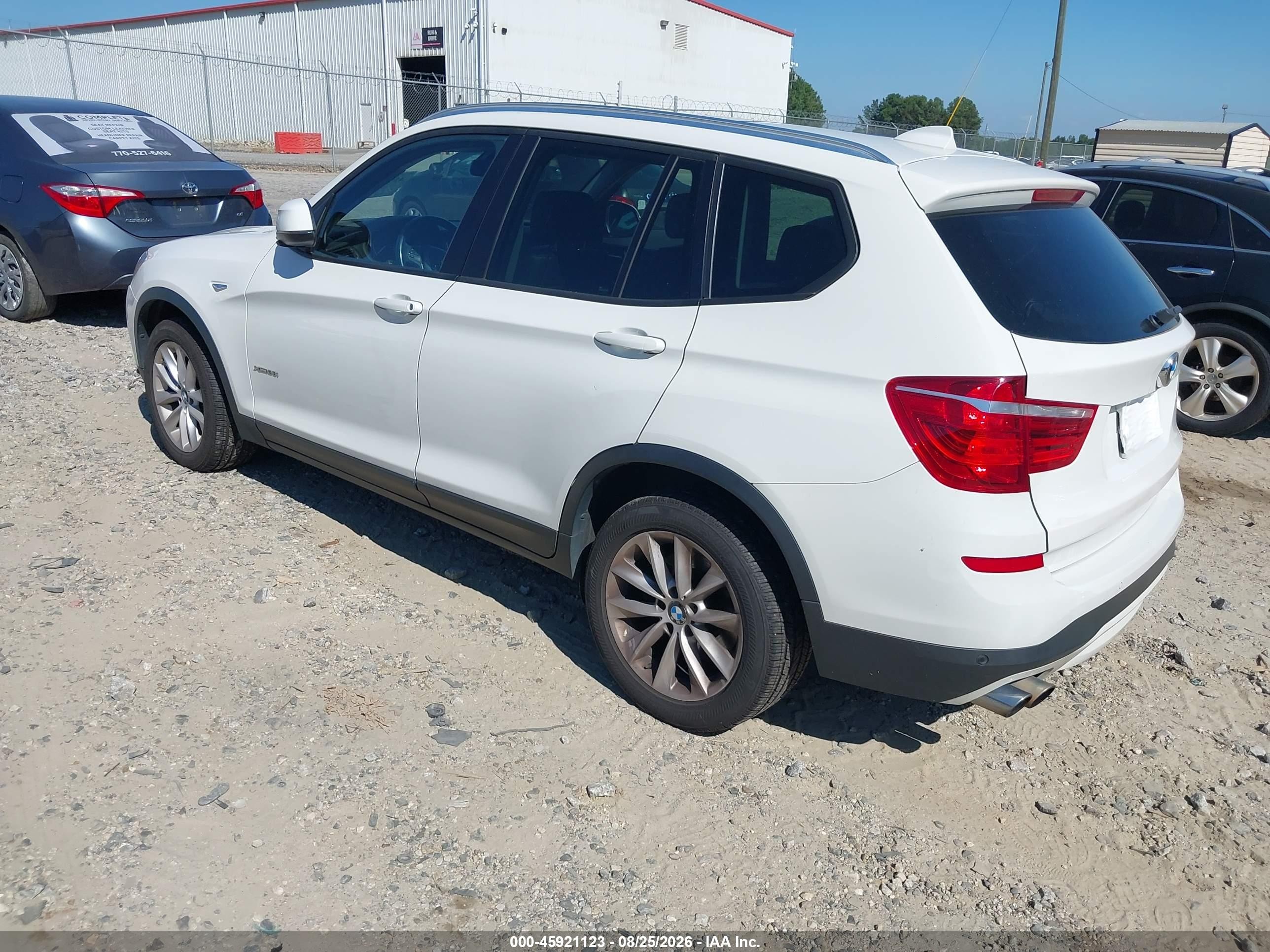 2015 Bmw X3 Xdrive28i White vin: 5UXWX9C58F0D48561