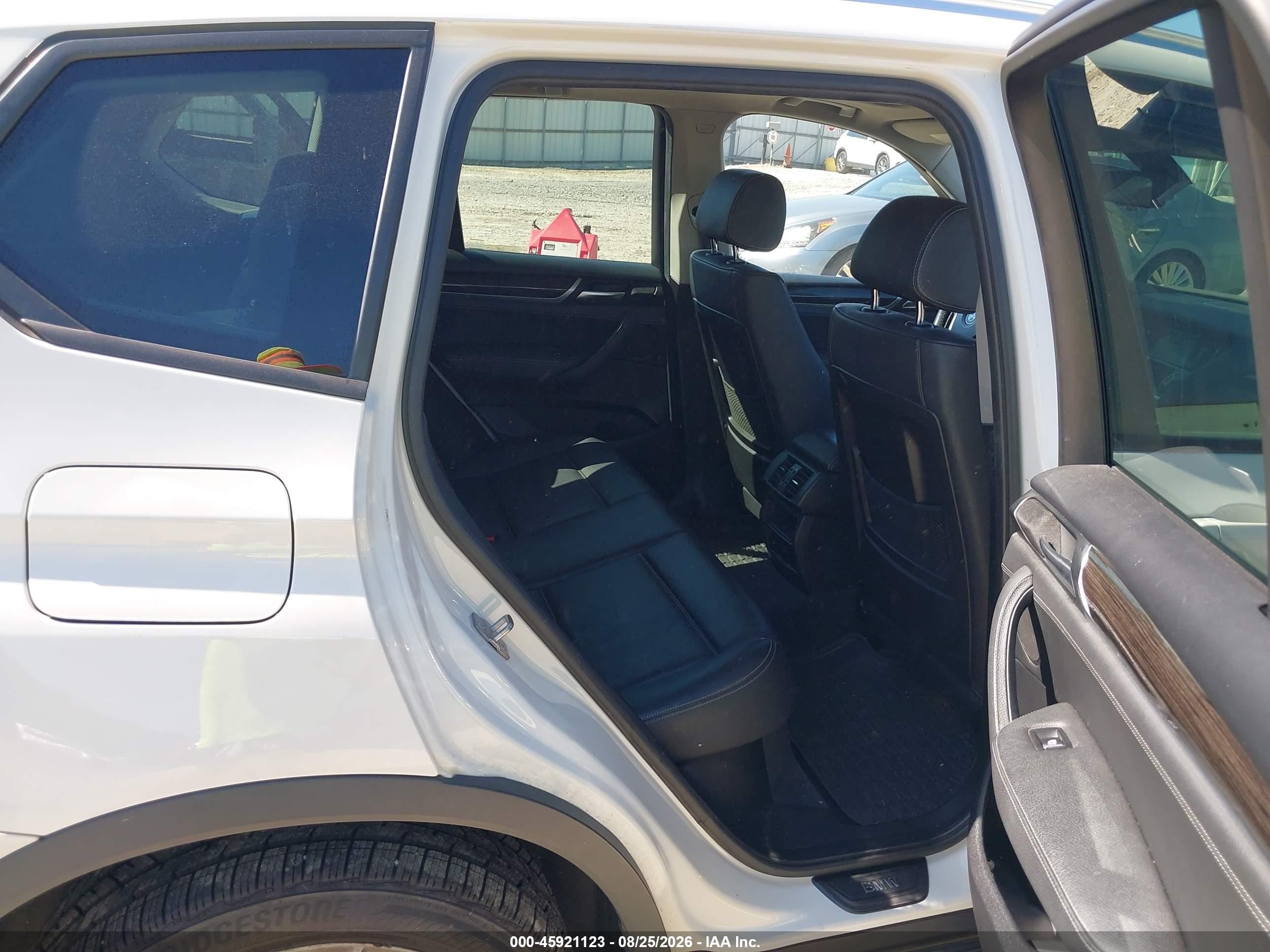2015 Bmw X3 Xdrive28i White vin: 5UXWX9C58F0D48561