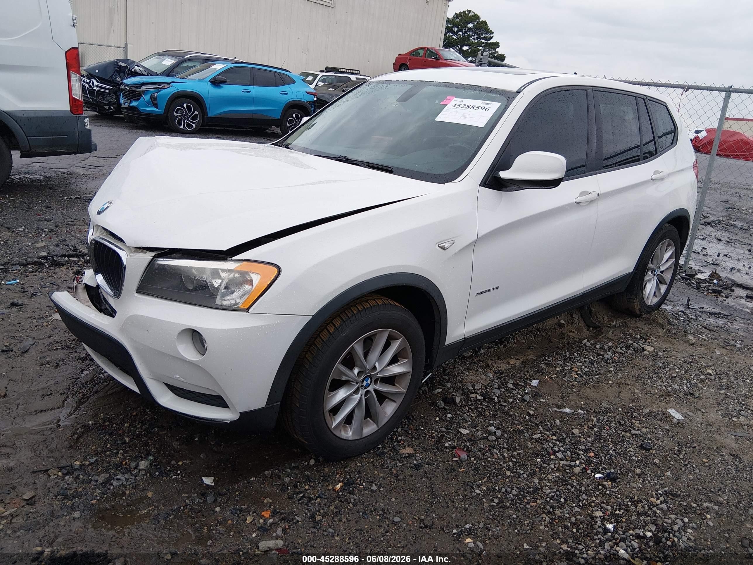 2013 Bmw X3 Xdrive28i White vin: 5UXWX9C59D0A11037
