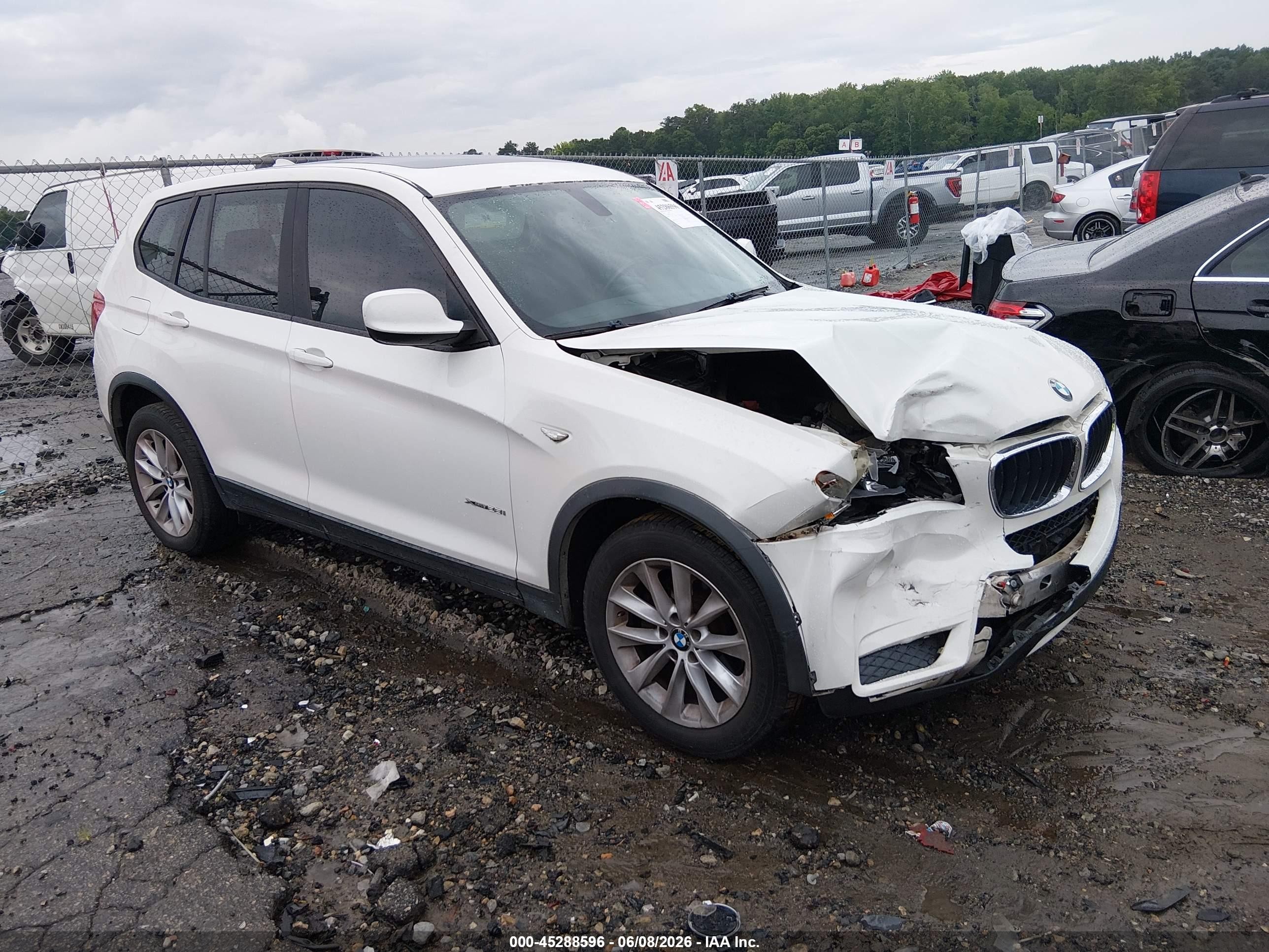 2013 Bmw X3 Xdrive28i White vin: 5UXWX9C59D0A11037