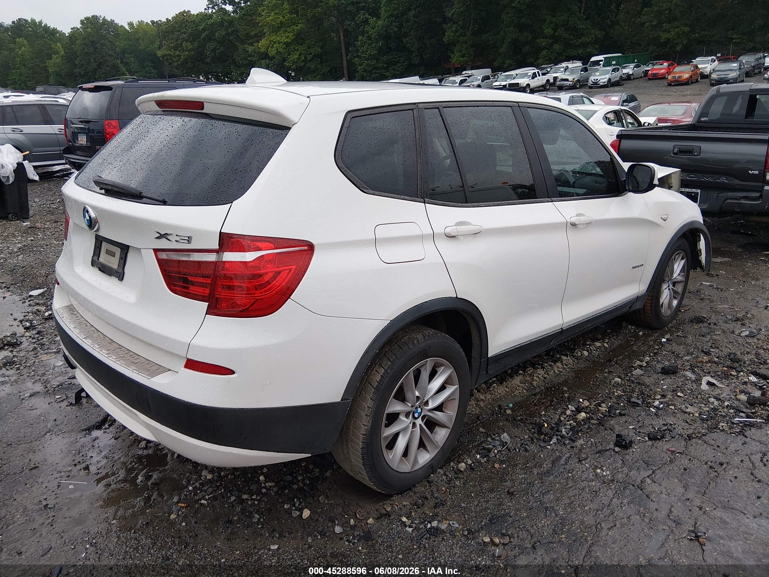 2013 Bmw X3 Xdrive28i White vin: 5UXWX9C59D0A11037