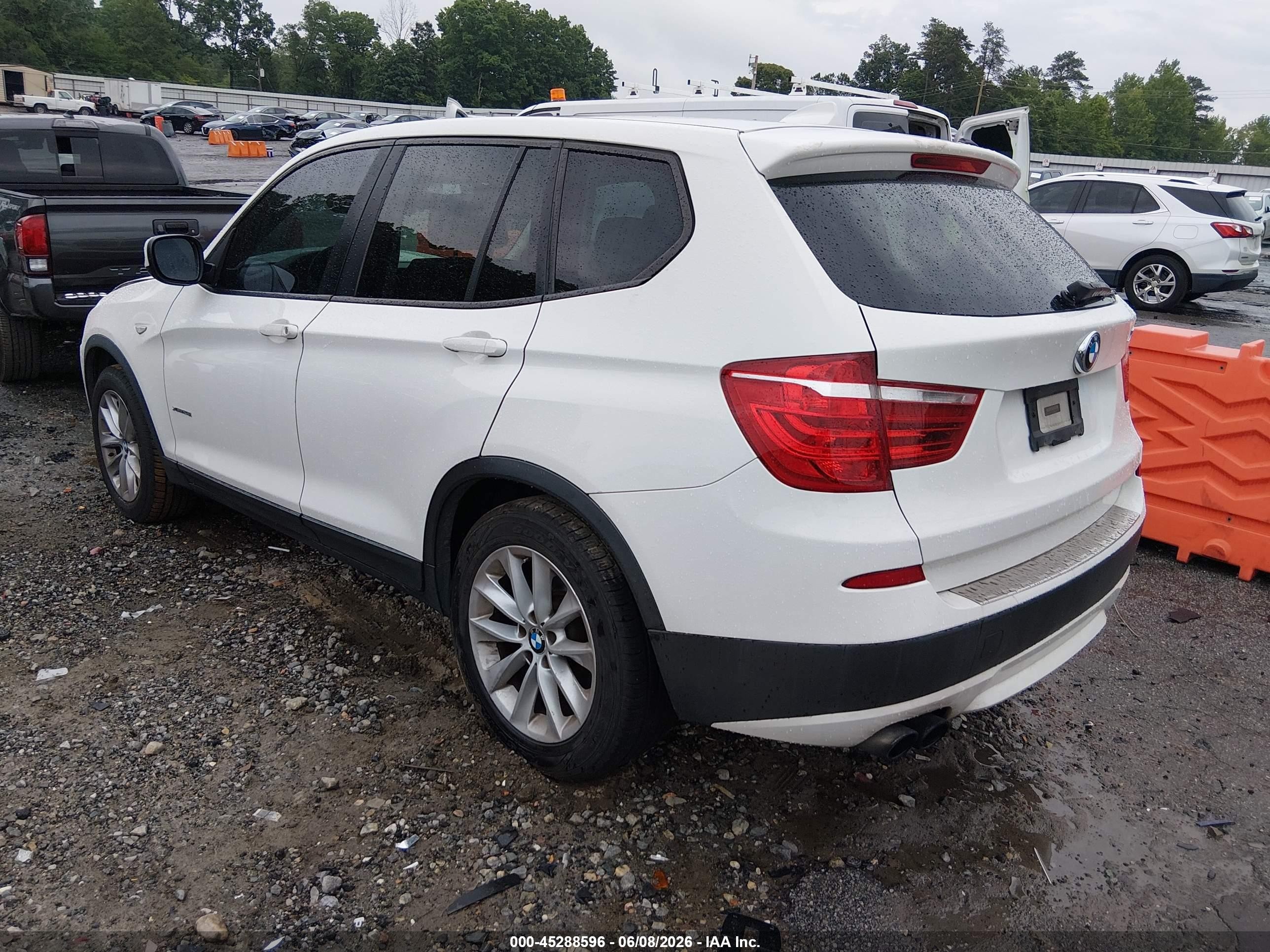 2013 Bmw X3 Xdrive28i White vin: 5UXWX9C59D0A11037