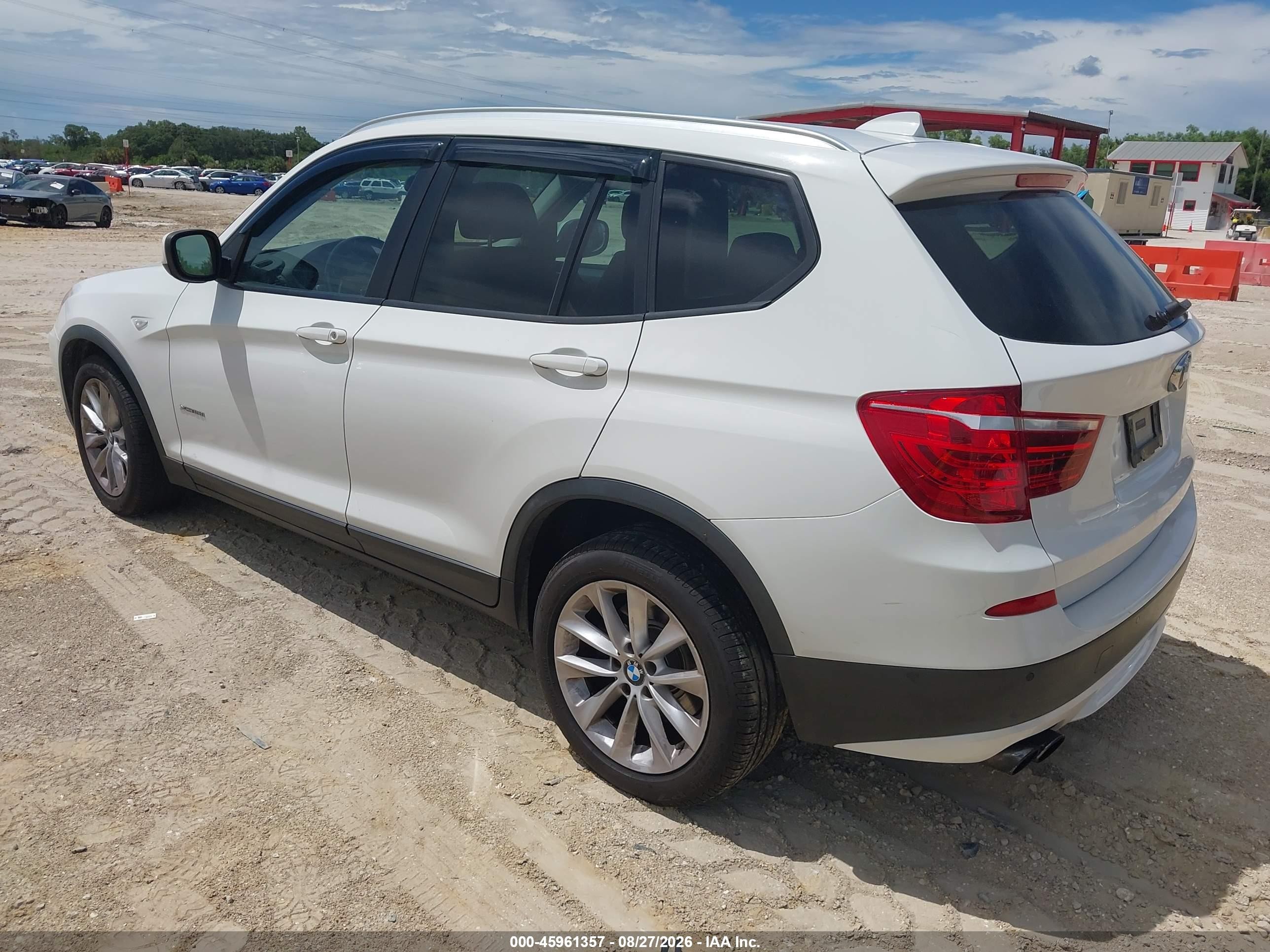 2013 Bmw X3 Xdrive28i White vin: 5UXWX9C59D0A13189