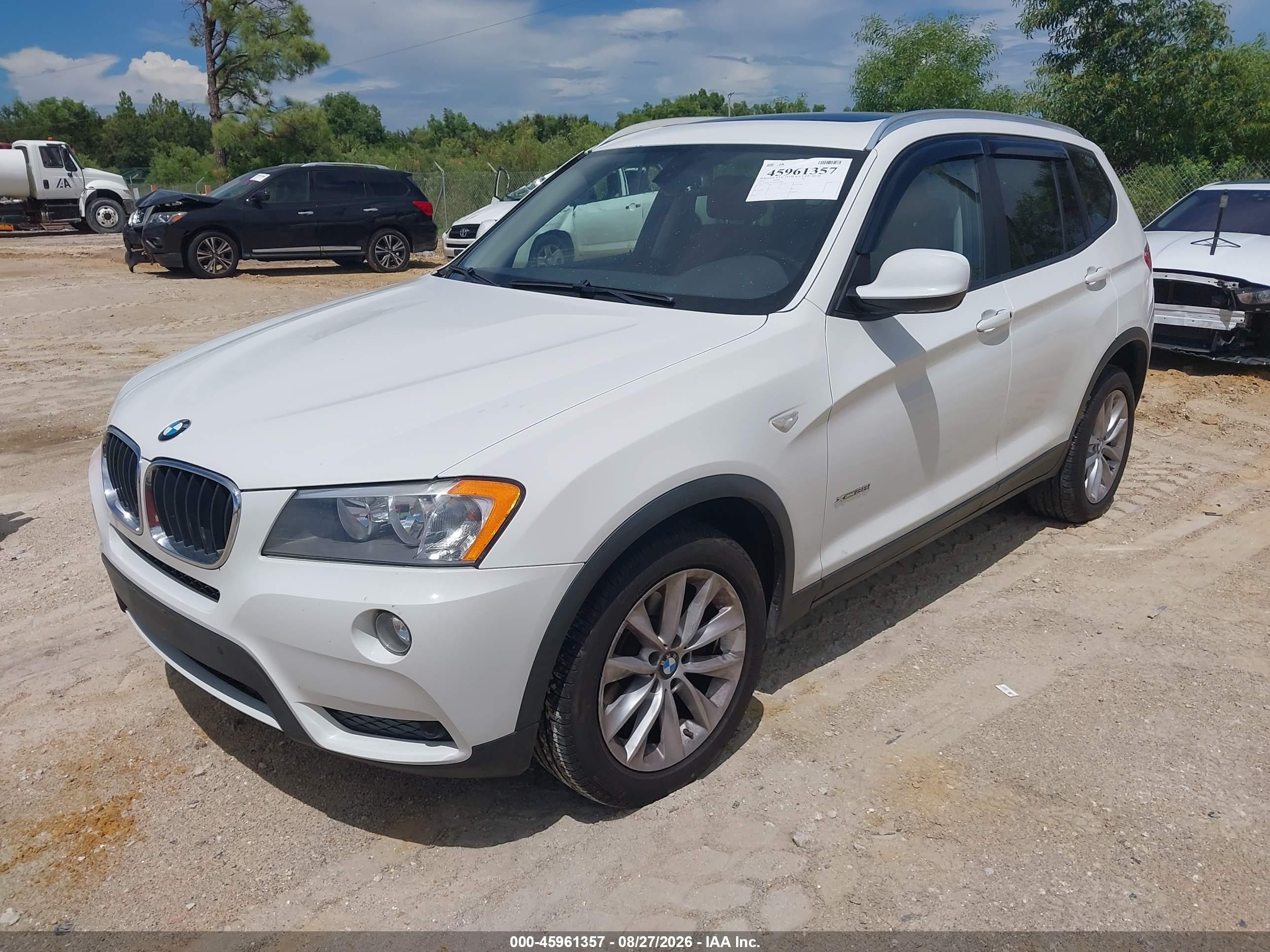 2013 Bmw X3 Xdrive28i White vin: 5UXWX9C59D0A13189