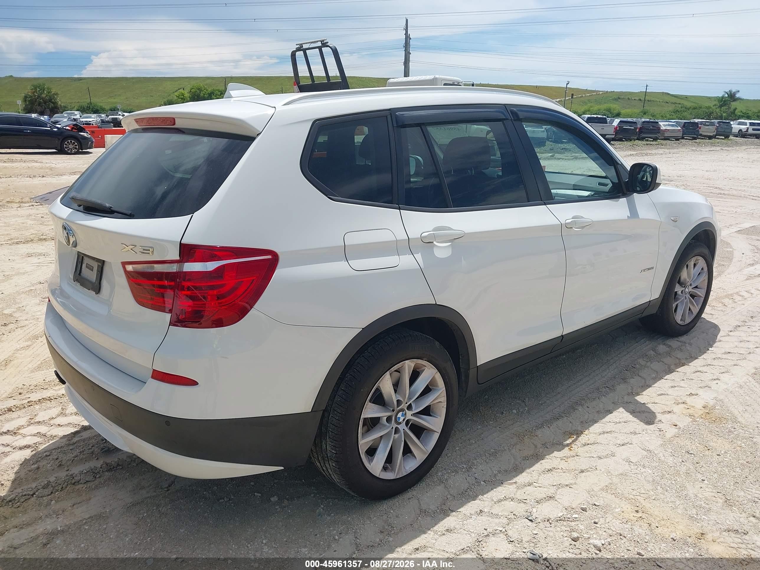 2013 Bmw X3 Xdrive28i White vin: 5UXWX9C59D0A13189