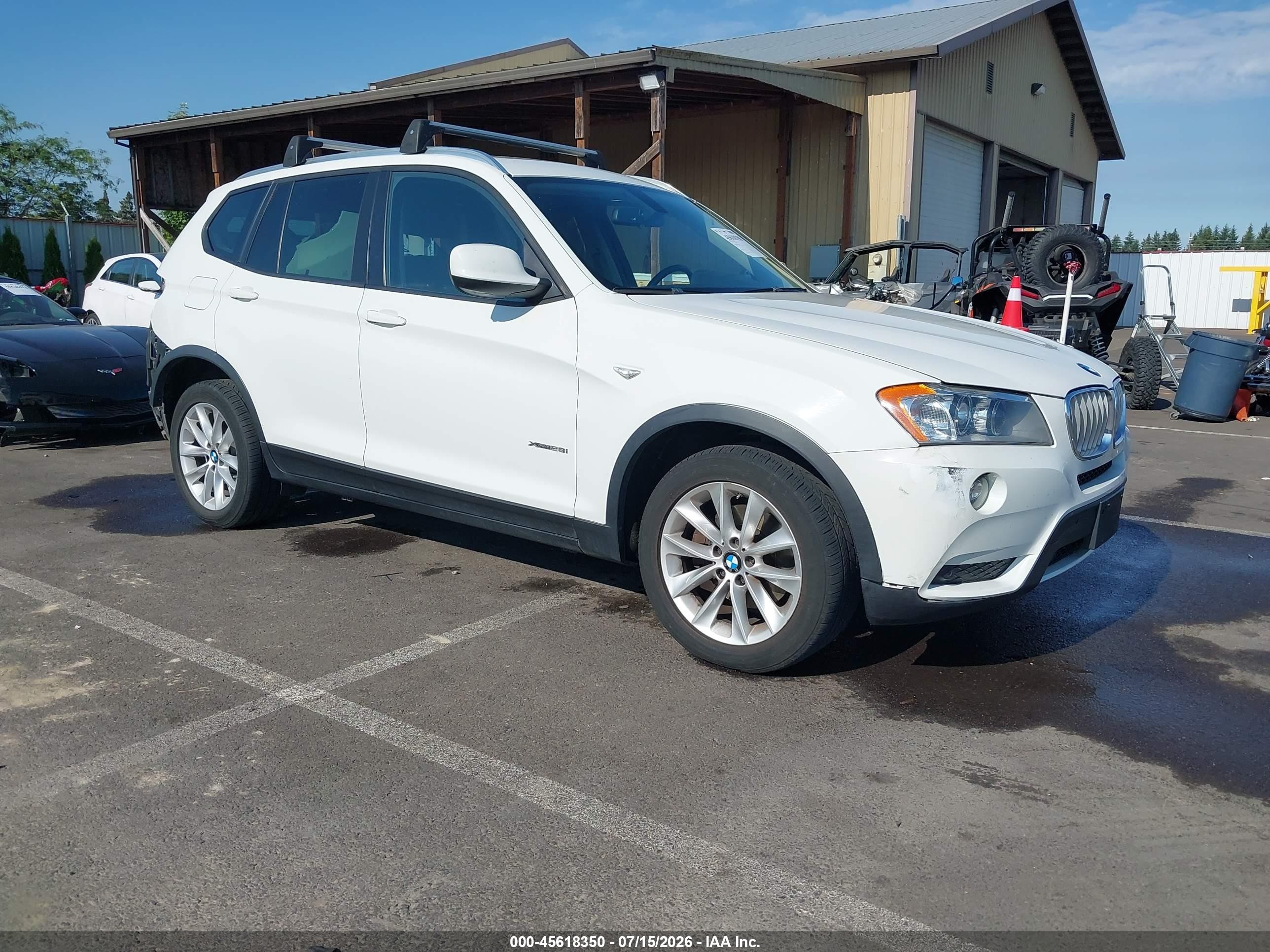 2013 Bmw X3 Xdrive28i White vin: 5UXWX9C59D0A22250