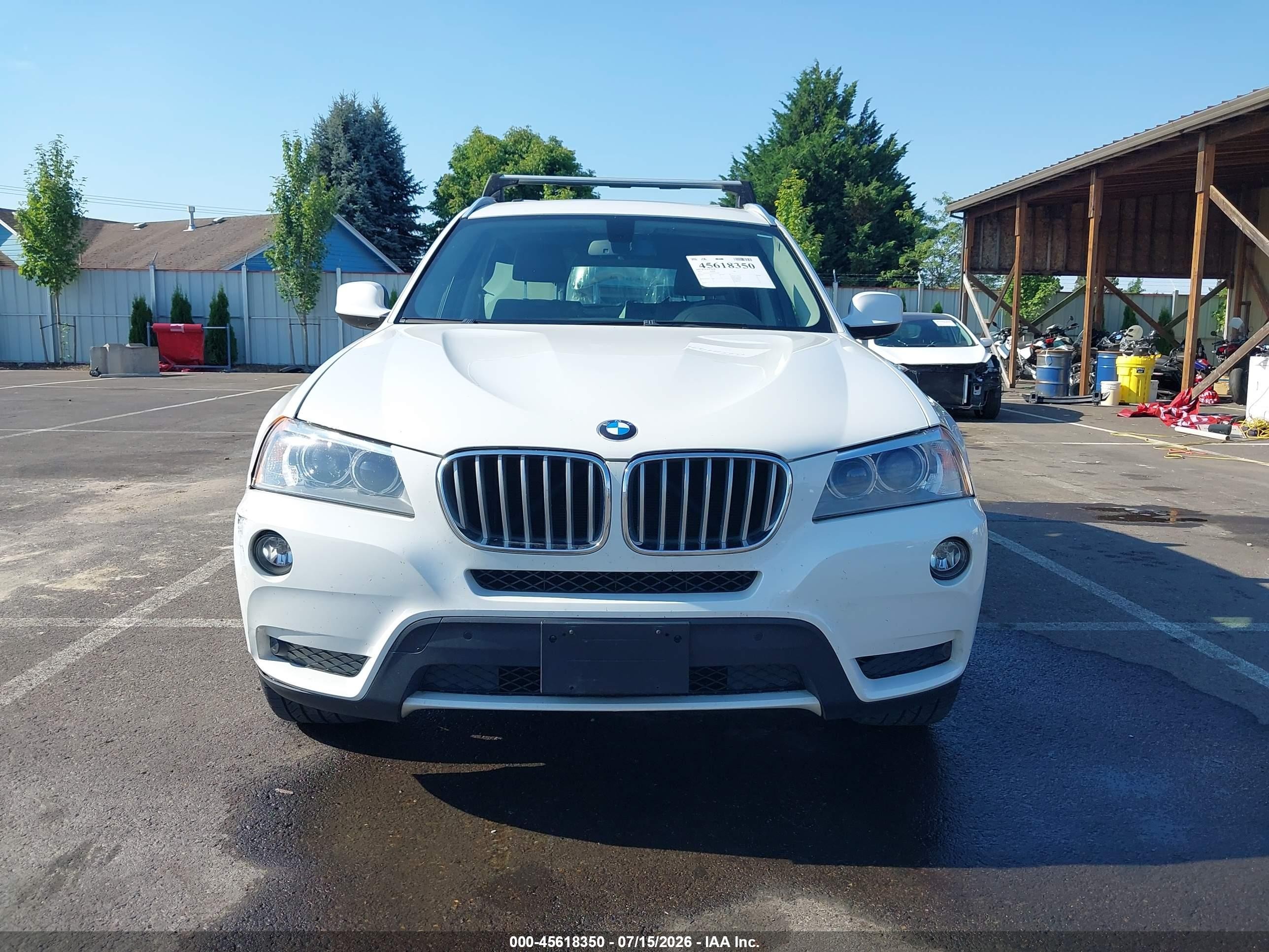 2013 Bmw X3 Xdrive28i White vin: 5UXWX9C59D0A22250