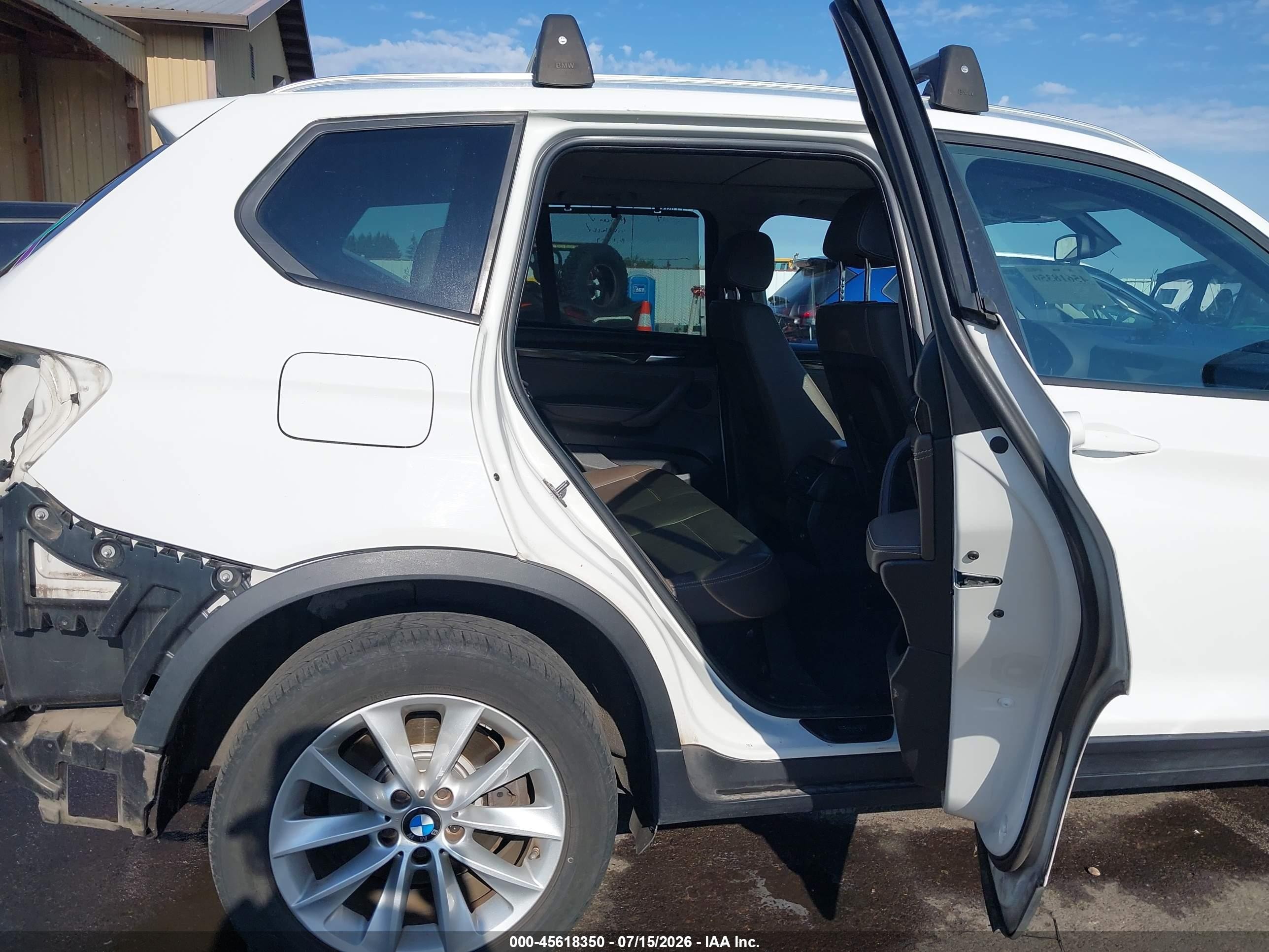 2013 Bmw X3 Xdrive28i White vin: 5UXWX9C59D0A22250