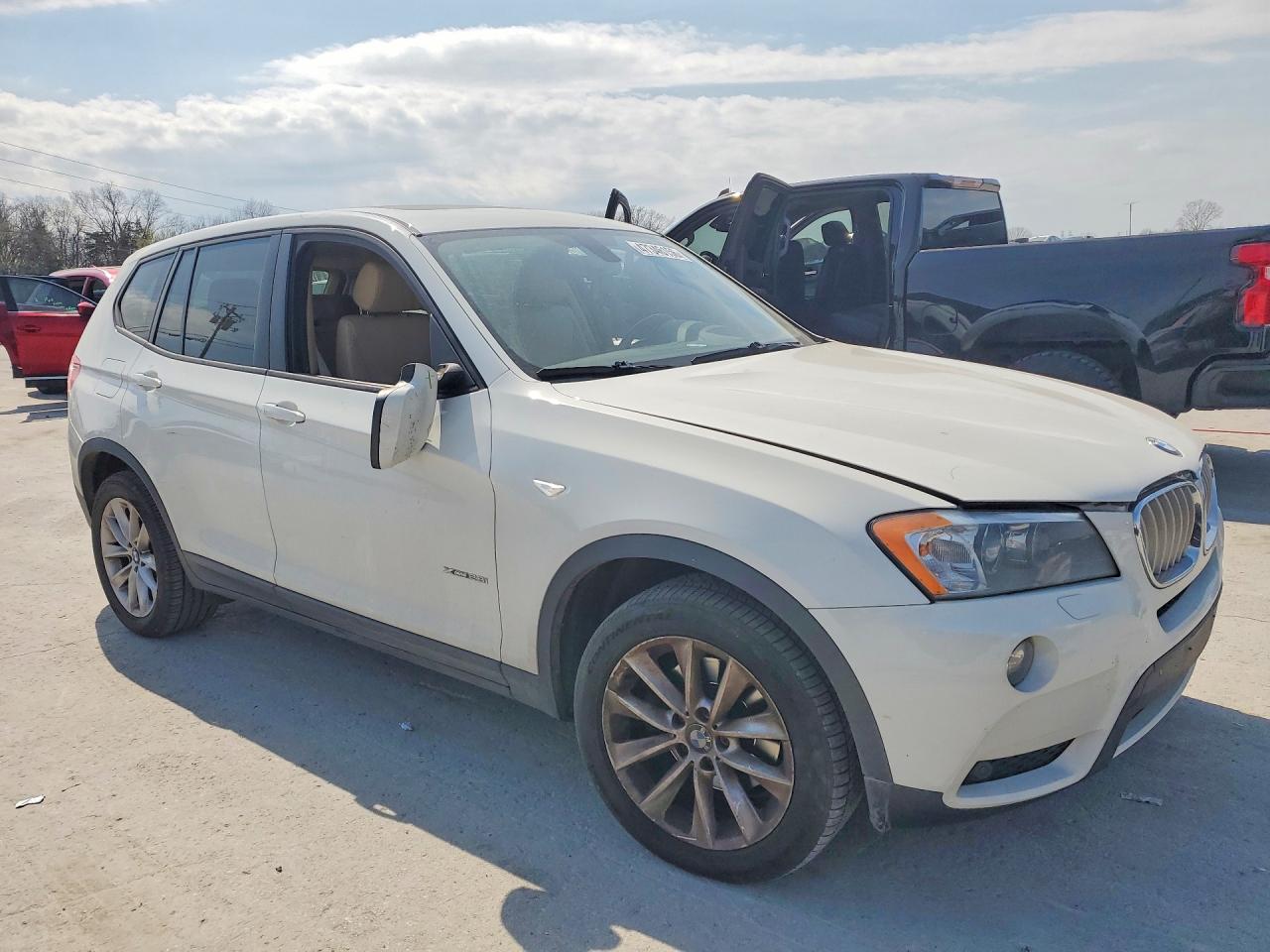 2014 Bmw X3 Xdrive28i White vin: 5UXWX9C59E0D27880