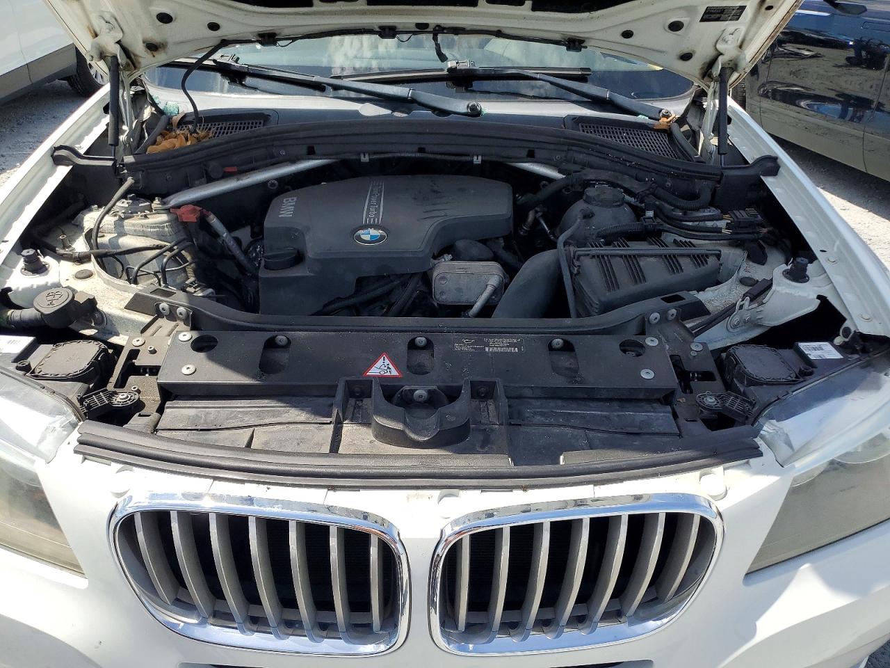 2014 Bmw X3 Xdrive28i White vin: 5UXWX9C59E0D31220
