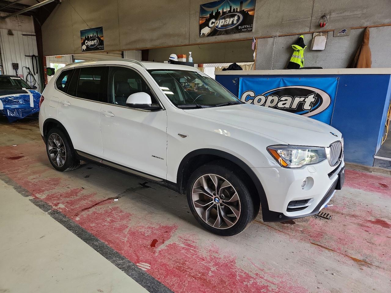 2017 Bmw X3 Xdrive28i White vin: 5UXWX9C59H0T11910