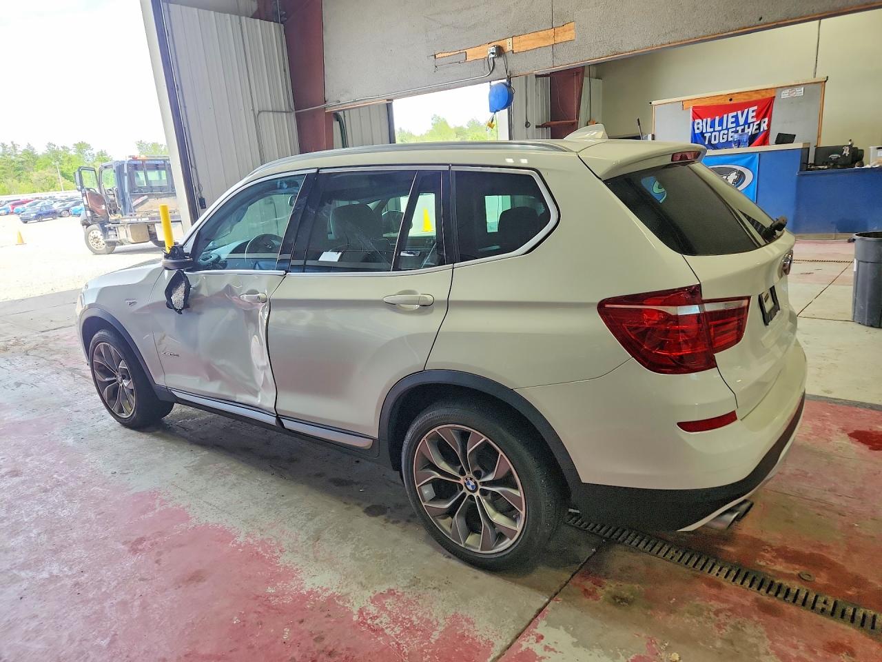 2017 Bmw X3 Xdrive28i White vin: 5UXWX9C59H0T11910