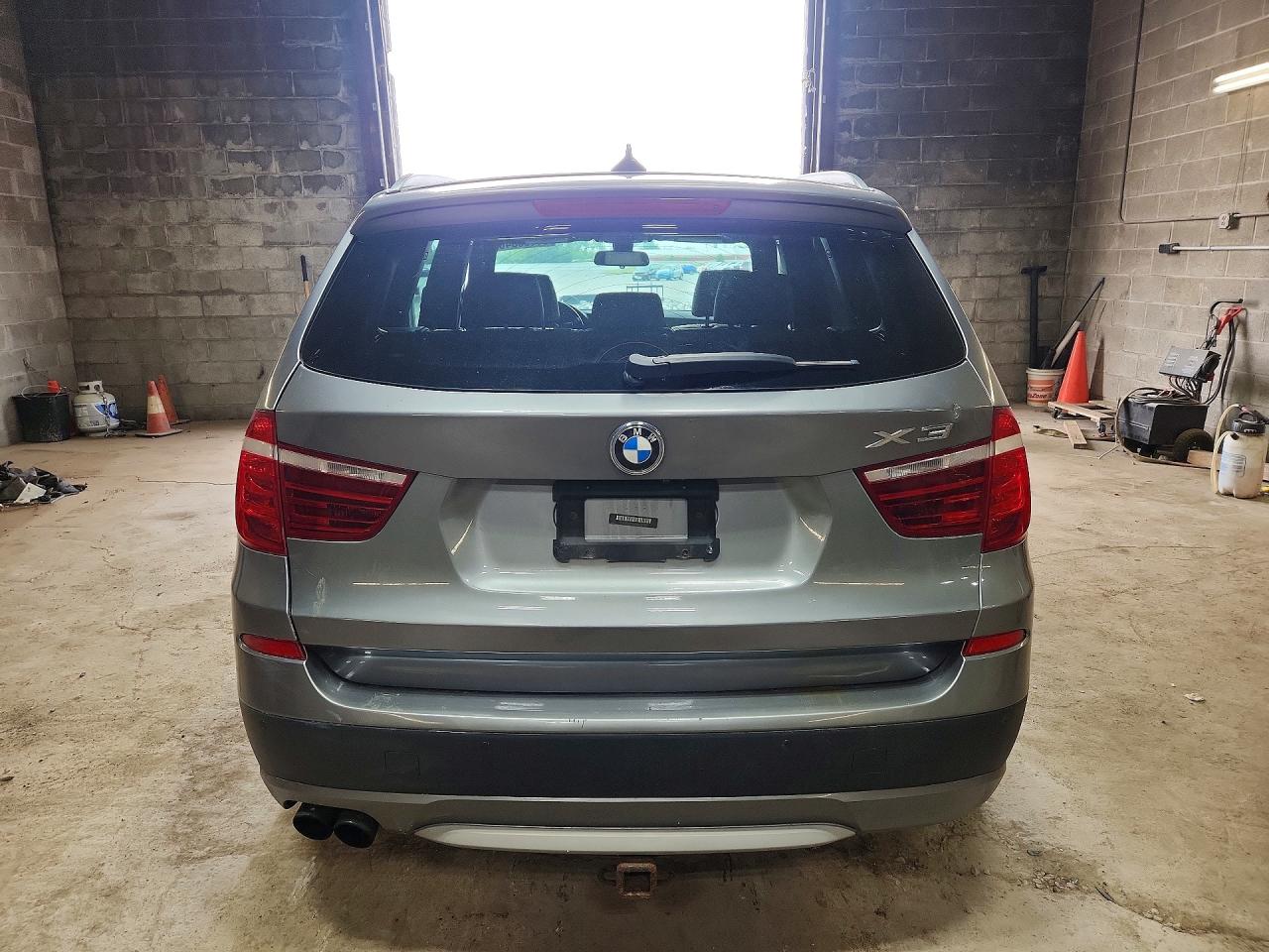 2013 Bmw X3 Xdrive28i Silver vin: 5UXWX9C5XD0A22905