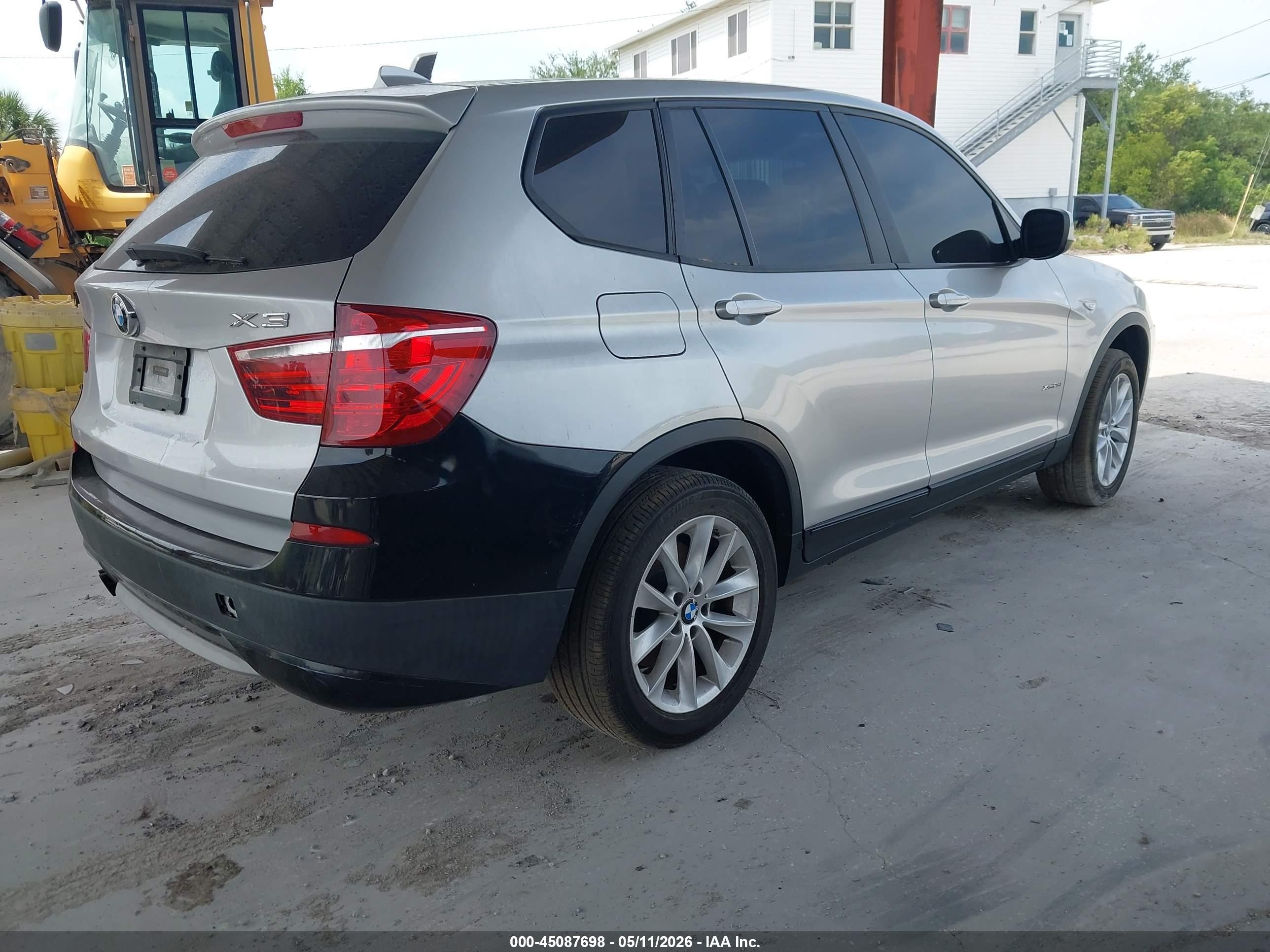 2013 Bmw X3 Xdrive28i Серебряный vin: 5UXWX9C5XD0A23777