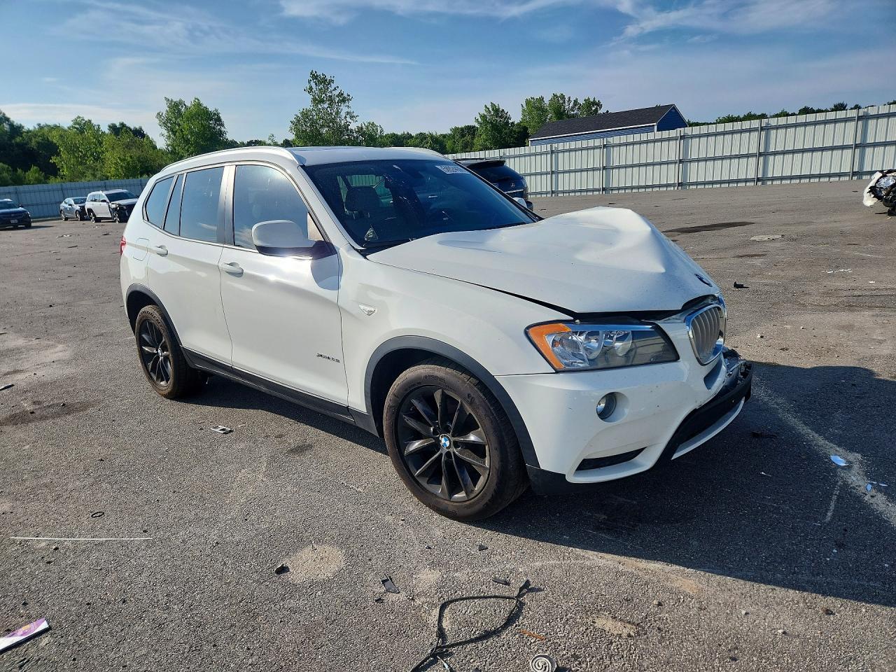 2014 Bmw X3 Xdrive28i White vin: 5UXWX9C5XE0D33168