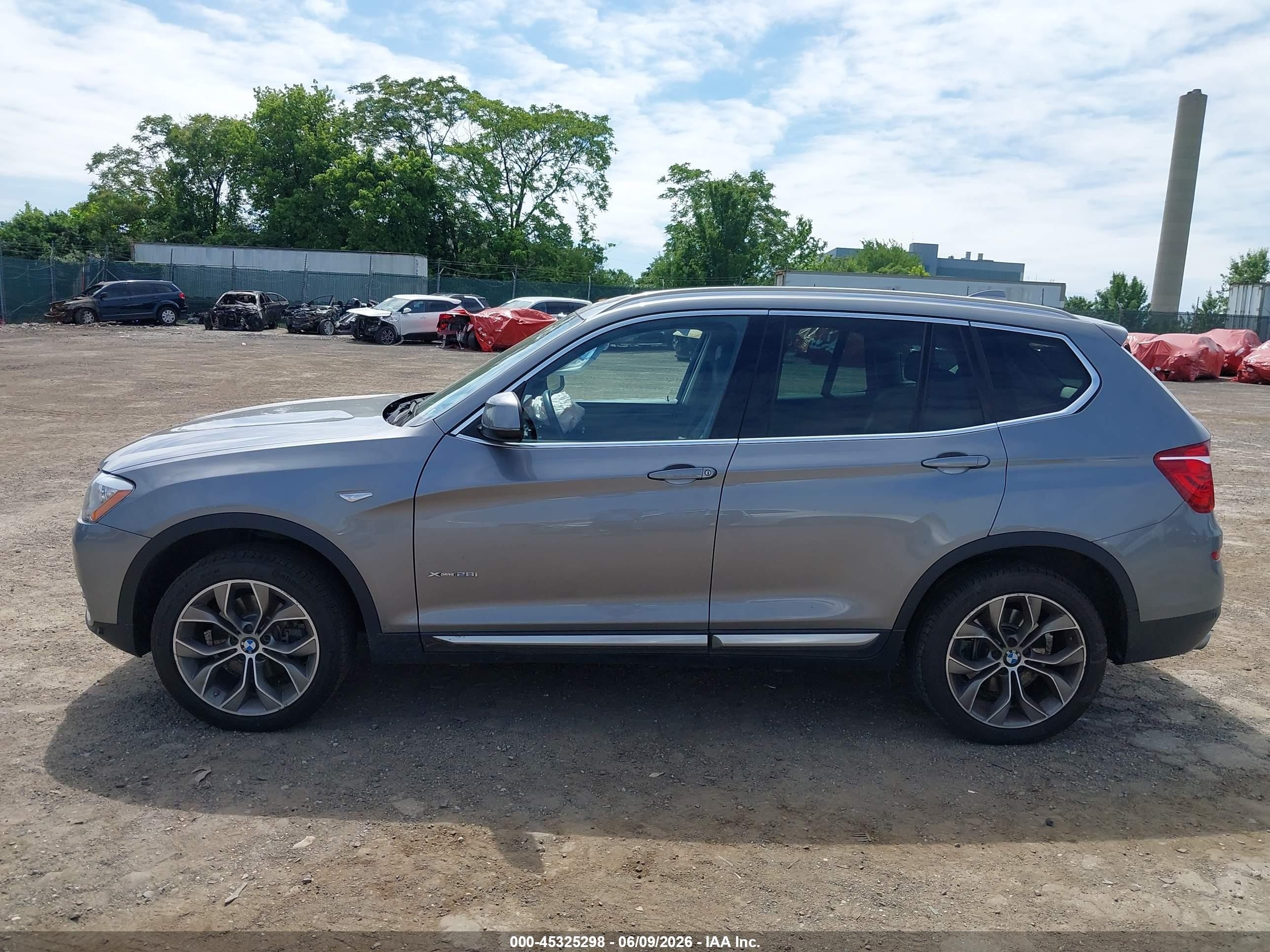 2015 Bmw X3 Xdrive28i Silver vin: 5UXWX9C5XF0D44818