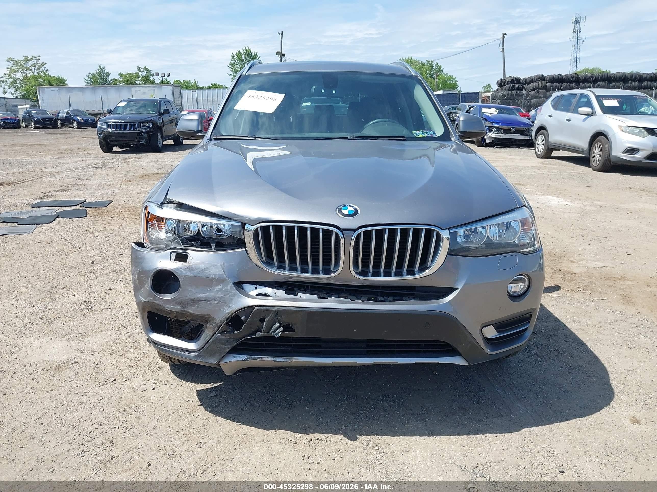 2015 Bmw X3 Xdrive28i Silver vin: 5UXWX9C5XF0D44818