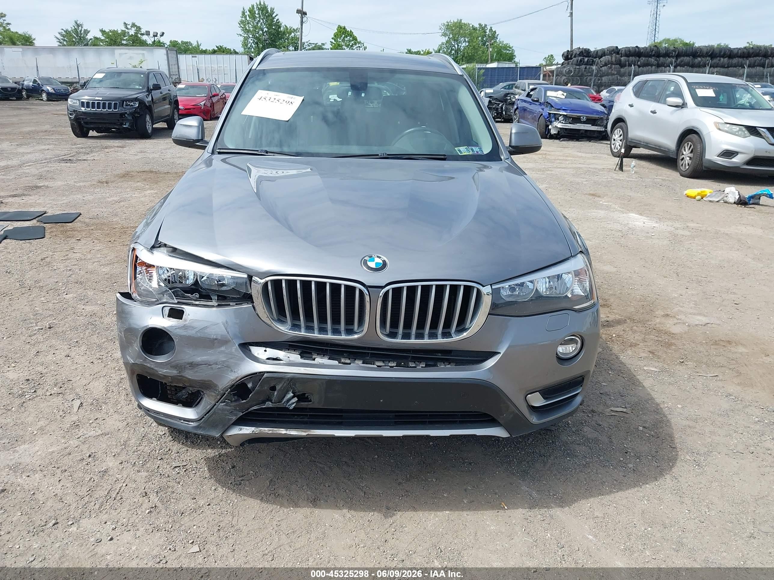 2015 Bmw X3 Xdrive28i Silver vin: 5UXWX9C5XF0D44818