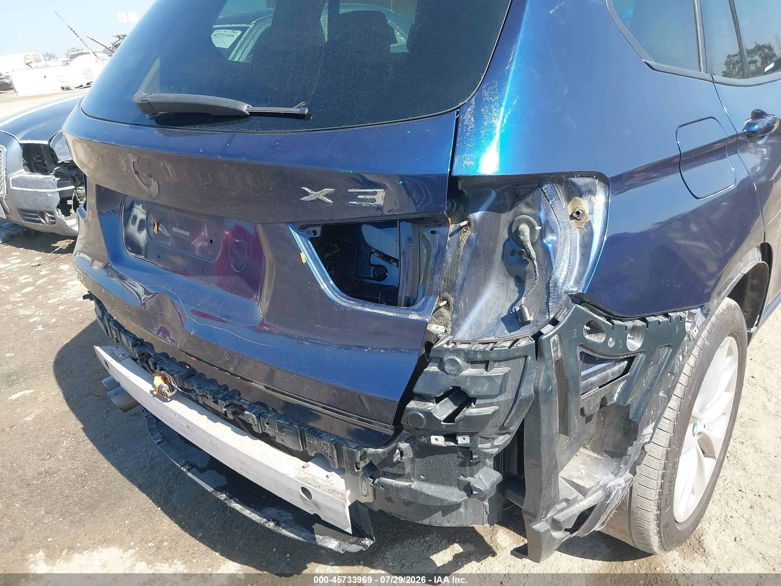 2015 Bmw X3 Xdrive28i Blue vin: 5UXWX9C5XF0D48304