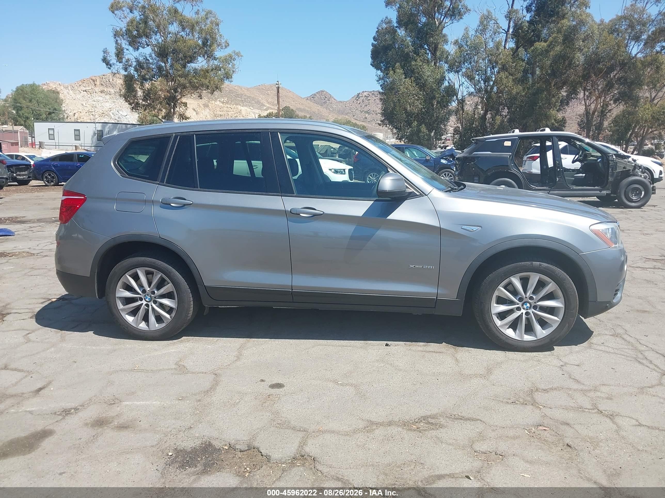 2015 Bmw X3 Xdrive28i Silver vin: 5UXWX9C5XF0D51137