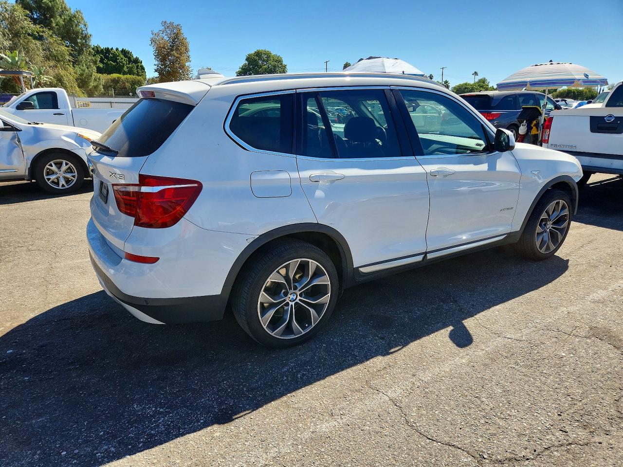 2015 Bmw X3 Xdrive28i White vin: 5UXWX9C5XF0D59528