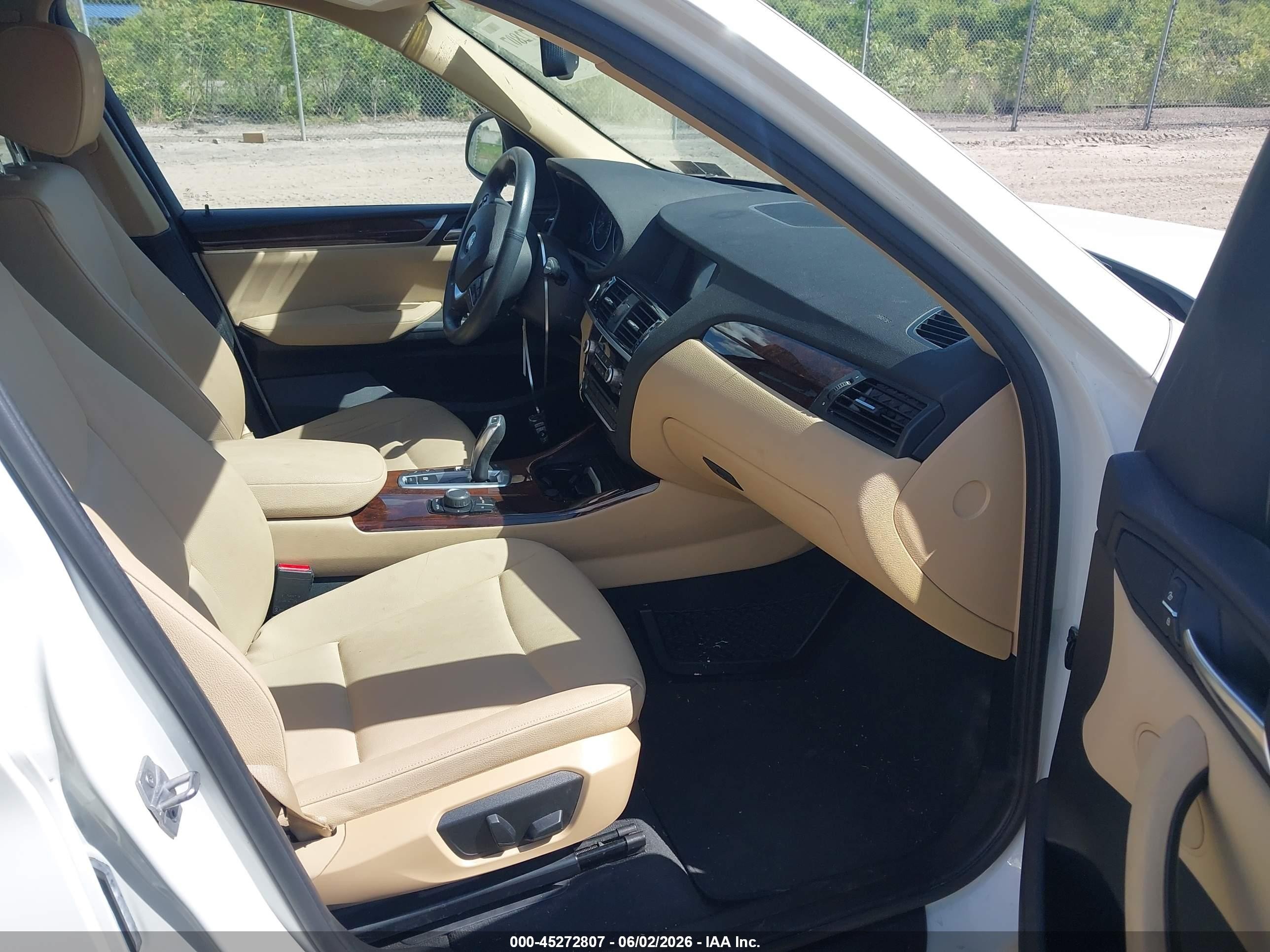 2016 Bmw X3 Xdrive28i Белый vin: 5UXWX9C5XG0D73270