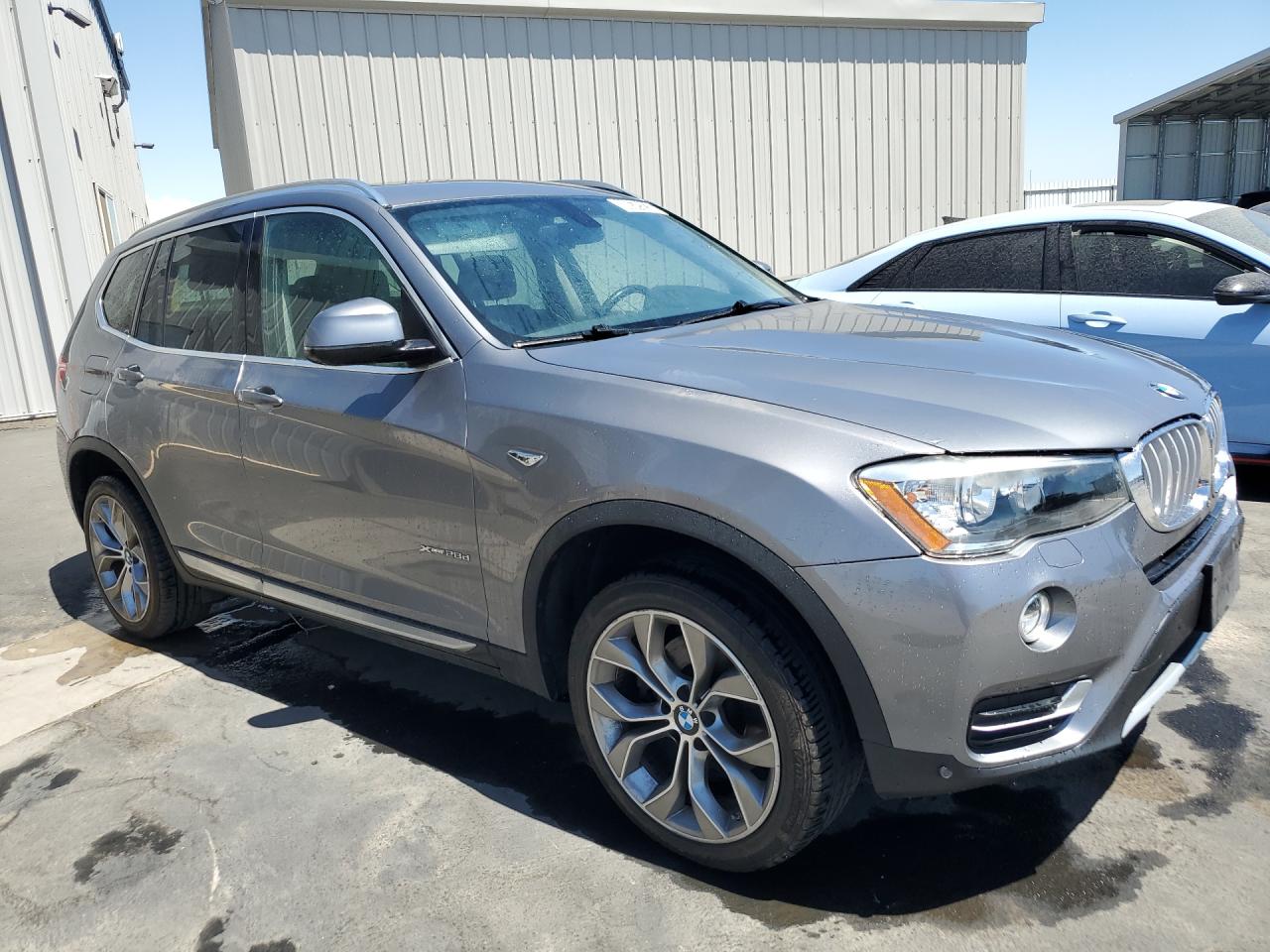 2015 Bmw X3 Xdrive28d Charcoal vin: 5UXWY3C59F0N86569 Damage: Right Rear Tire, Worn, Replacement Required
