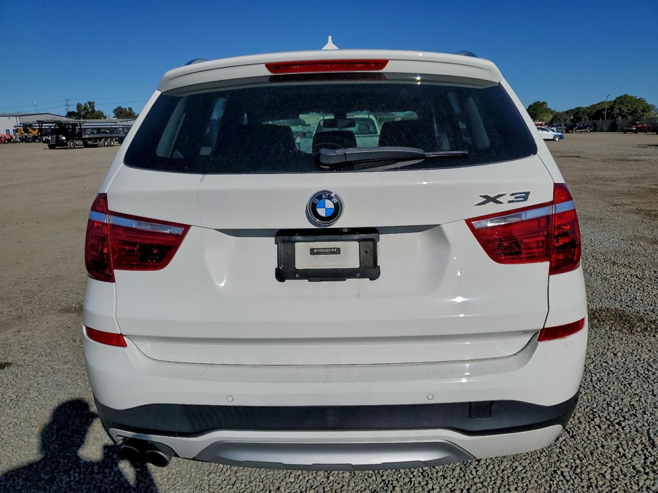 2015 Bmw X3 Sdrive28i White vin: 5UXWZ7C51F0F75654