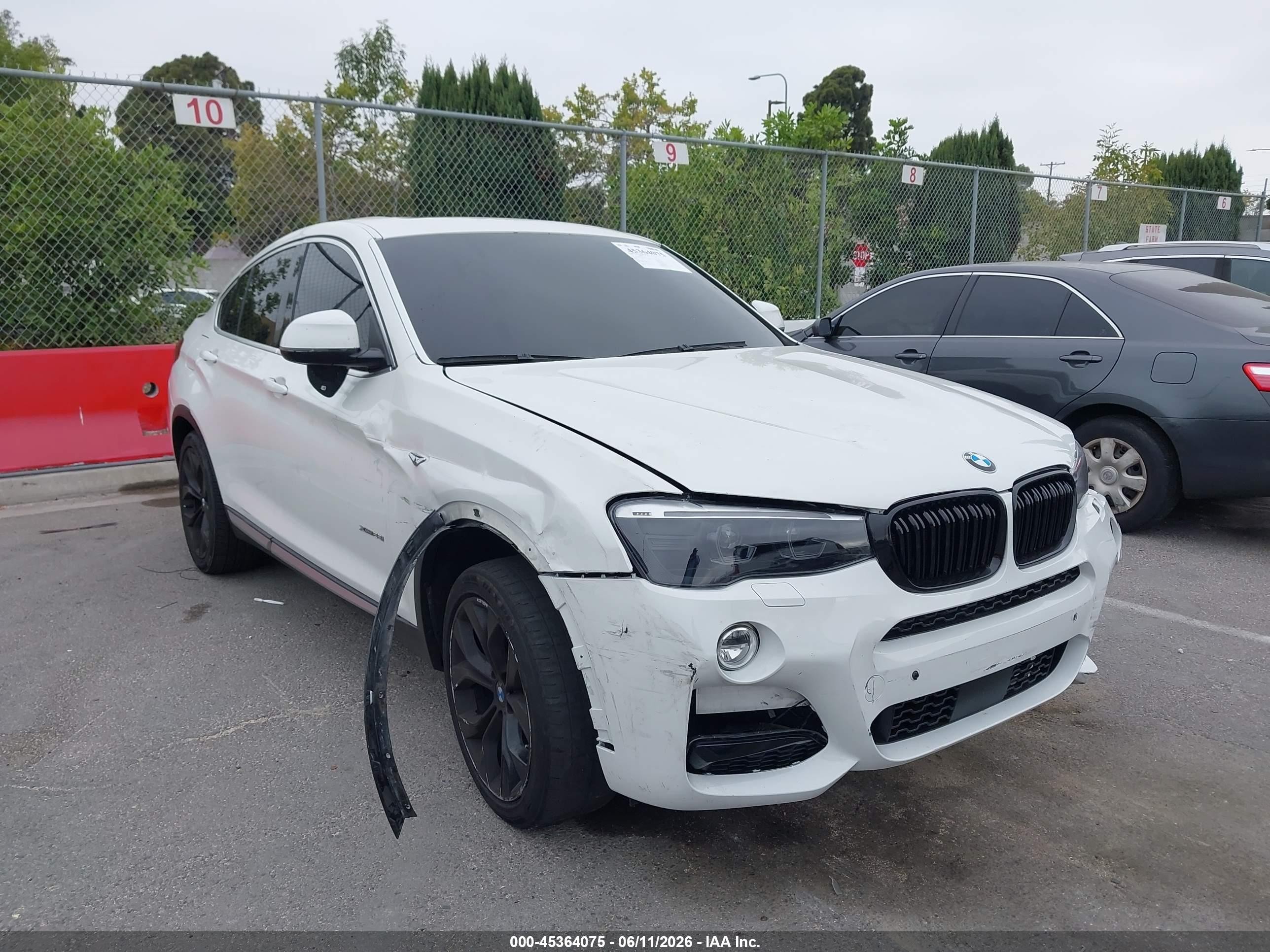 2015 Bmw X4 Xdrive28i White vin: 5UXXW3C53F0M86655