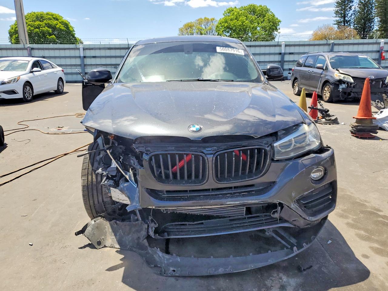 2015 Bmw X4 Xdrive28i Charcoal vin: 5UXXW3C53F0M87482