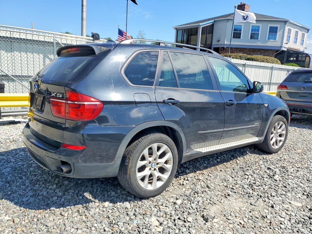 2011 Bmw X5 Xdrive35i Черный vin: 5UXZV4C50BL404939