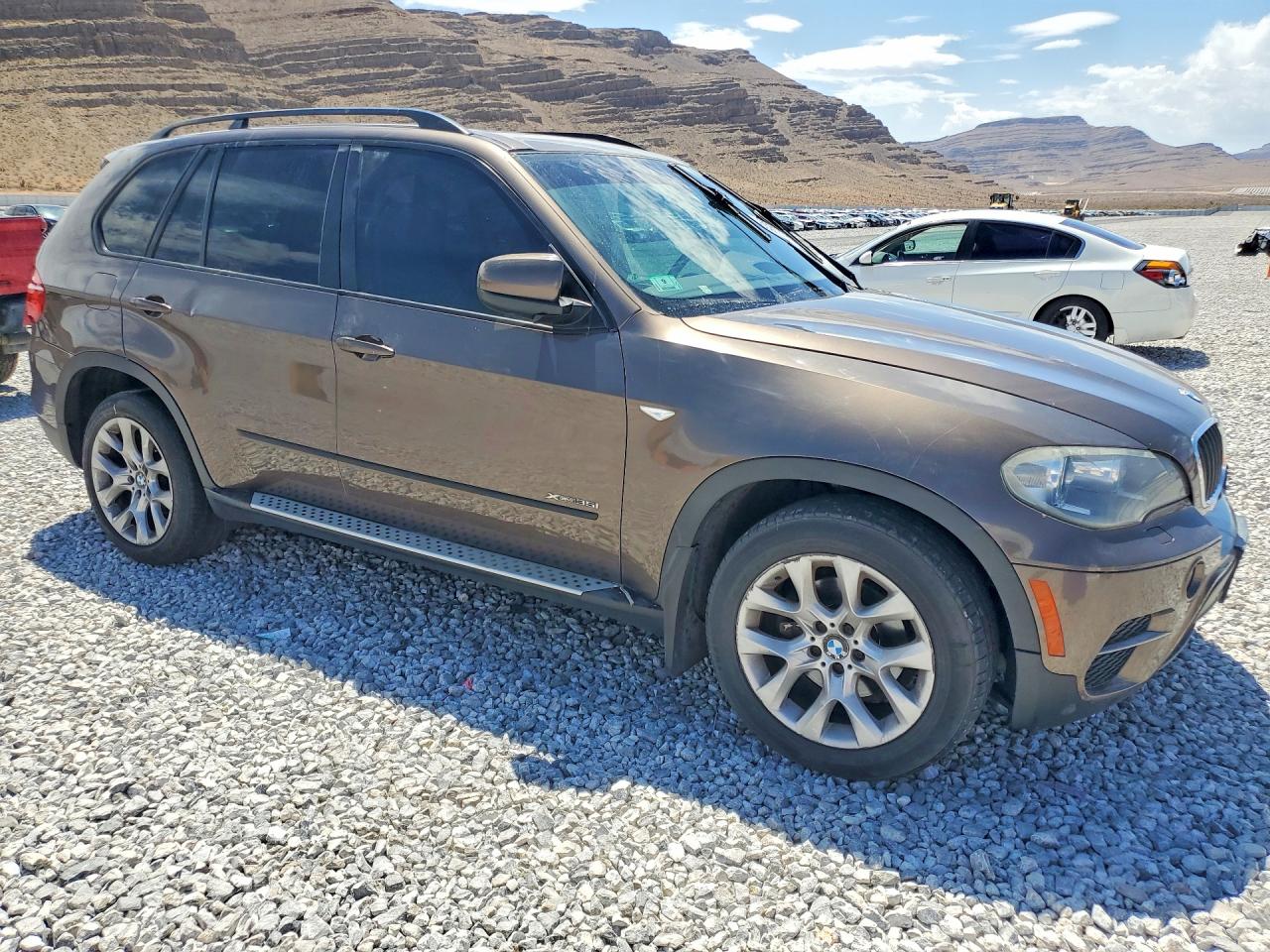 2012 Bmw X5 Xdrive35i Коричневый vin: 5UXZV4C50CL748062