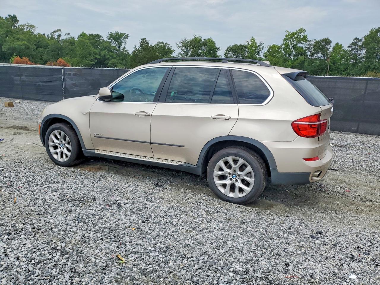 2013 Bmw X5 Xdrive35i Gold vin: 5UXZV4C50D0B24820