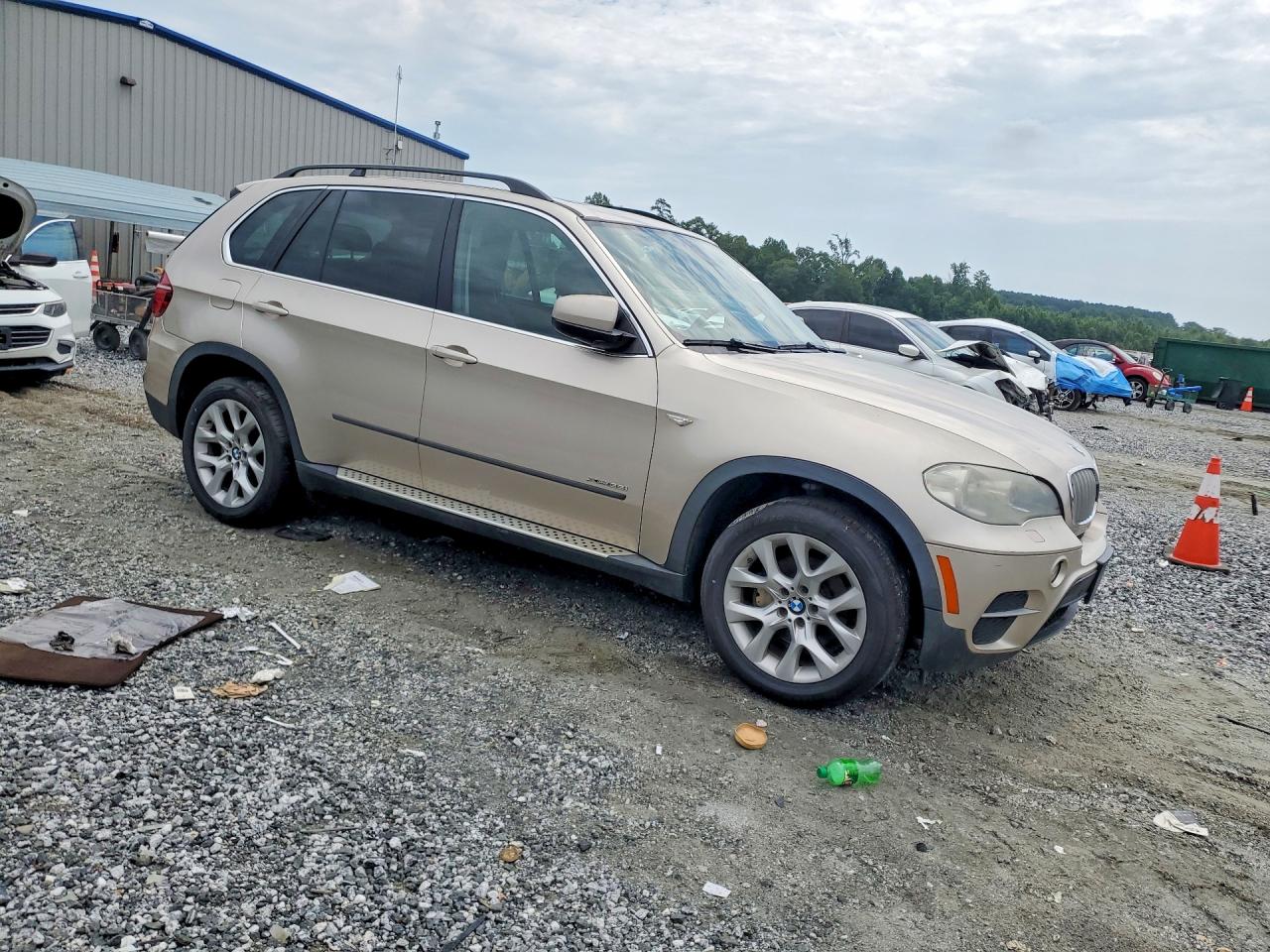 2013 Bmw X5 Xdrive35i Gold vin: 5UXZV4C50D0B24820
