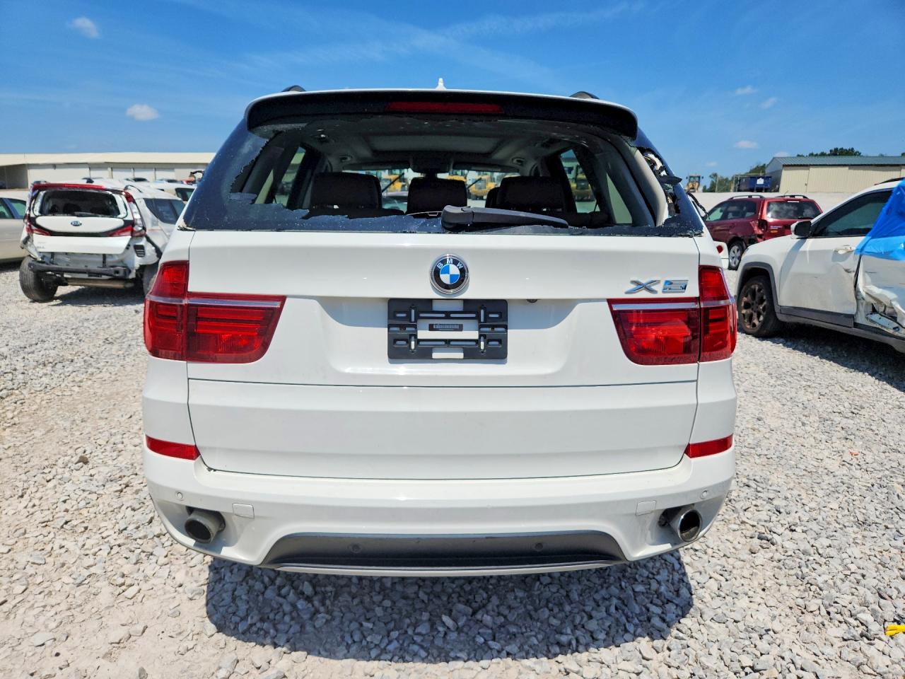 2013 Bmw X5 Xdrive35i White vin: 5UXZV4C50D0E07024