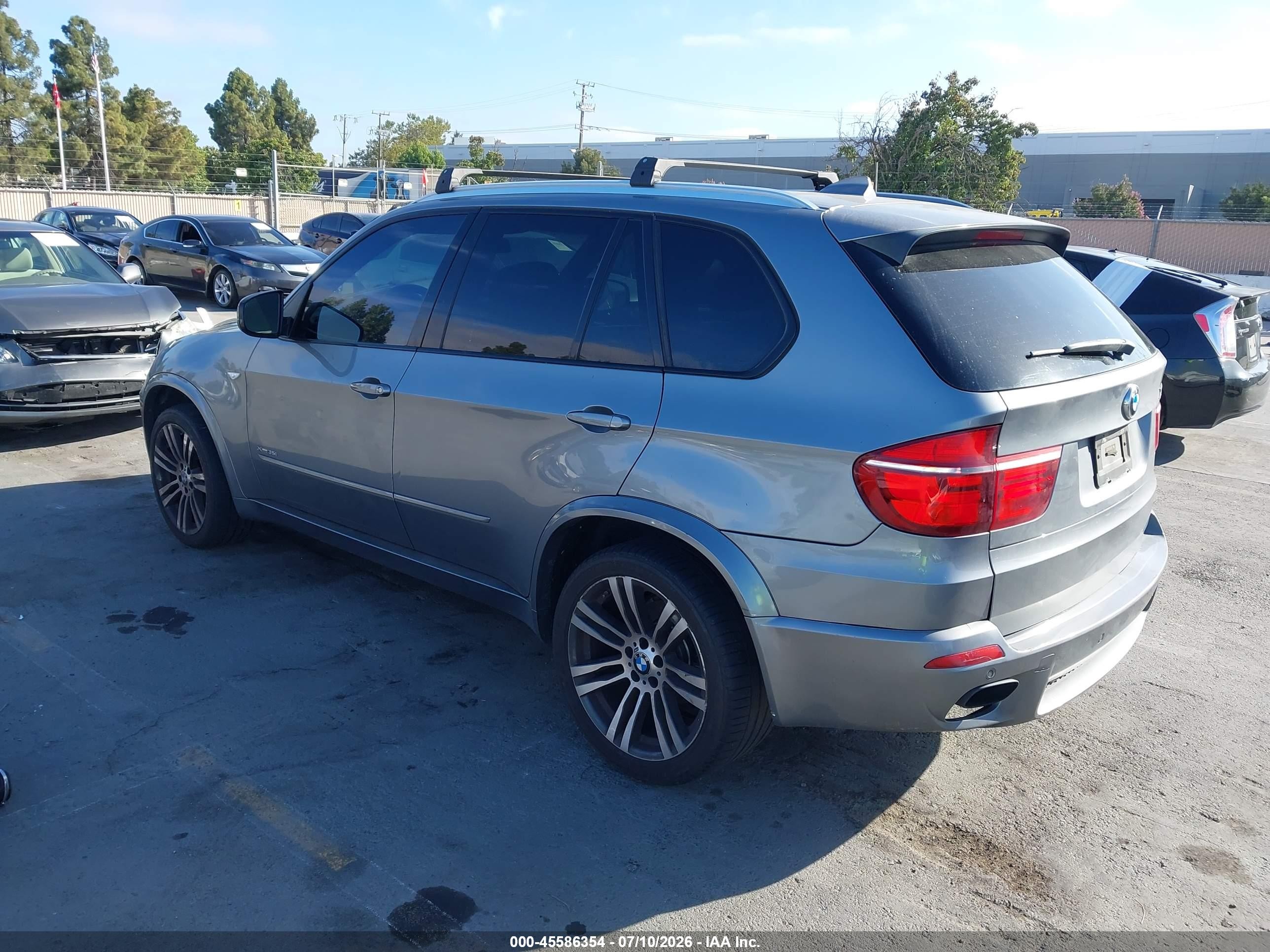 2013 Bmw X5 Xdrive35i/xdrive35i Premium/xdrive35i Sport Activity Silver vin: 5UXZV4C50D0G54074