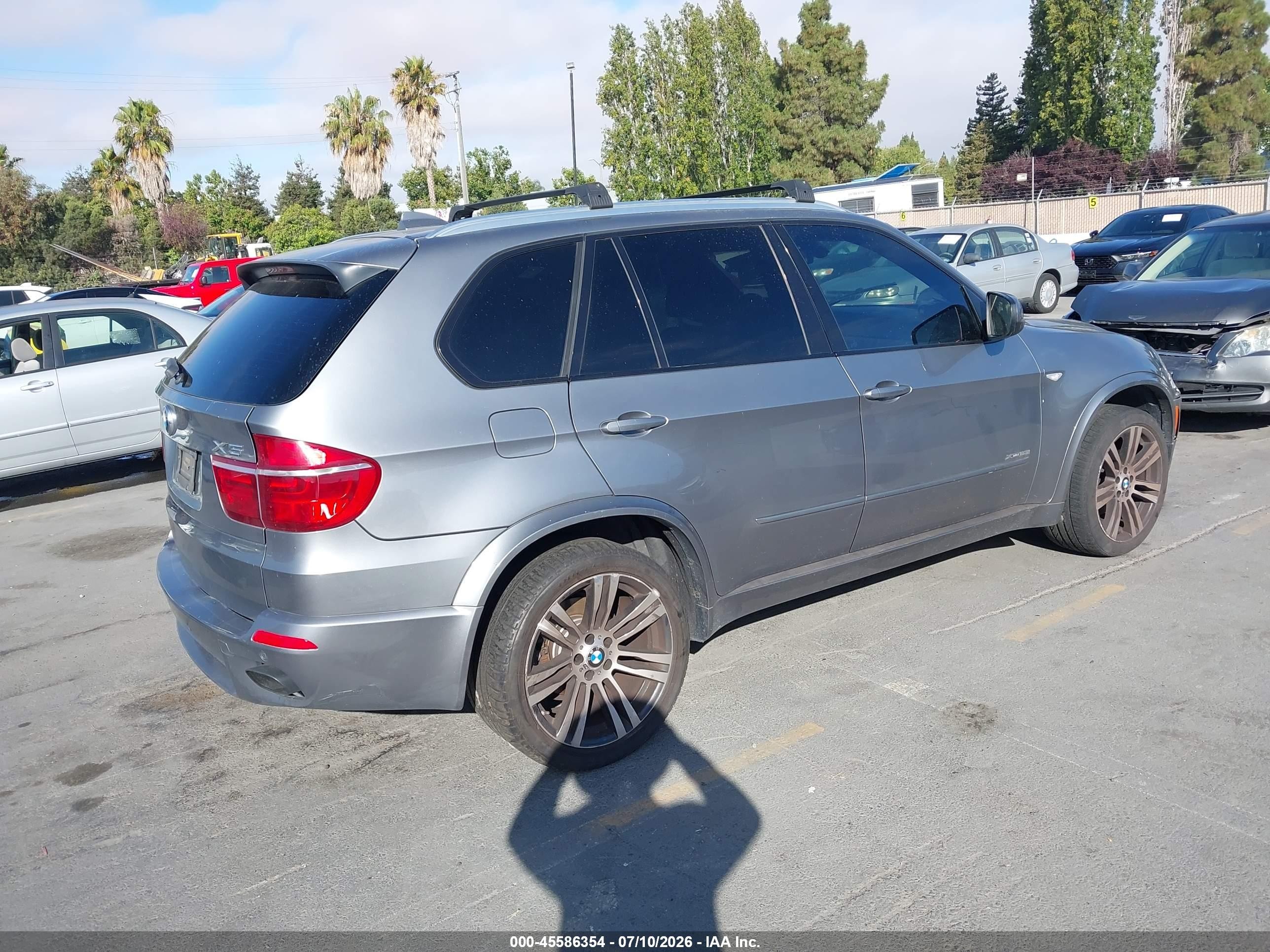 2013 Bmw X5 Xdrive35i/xdrive35i Premium/xdrive35i Sport Activity Silver vin: 5UXZV4C50D0G54074
