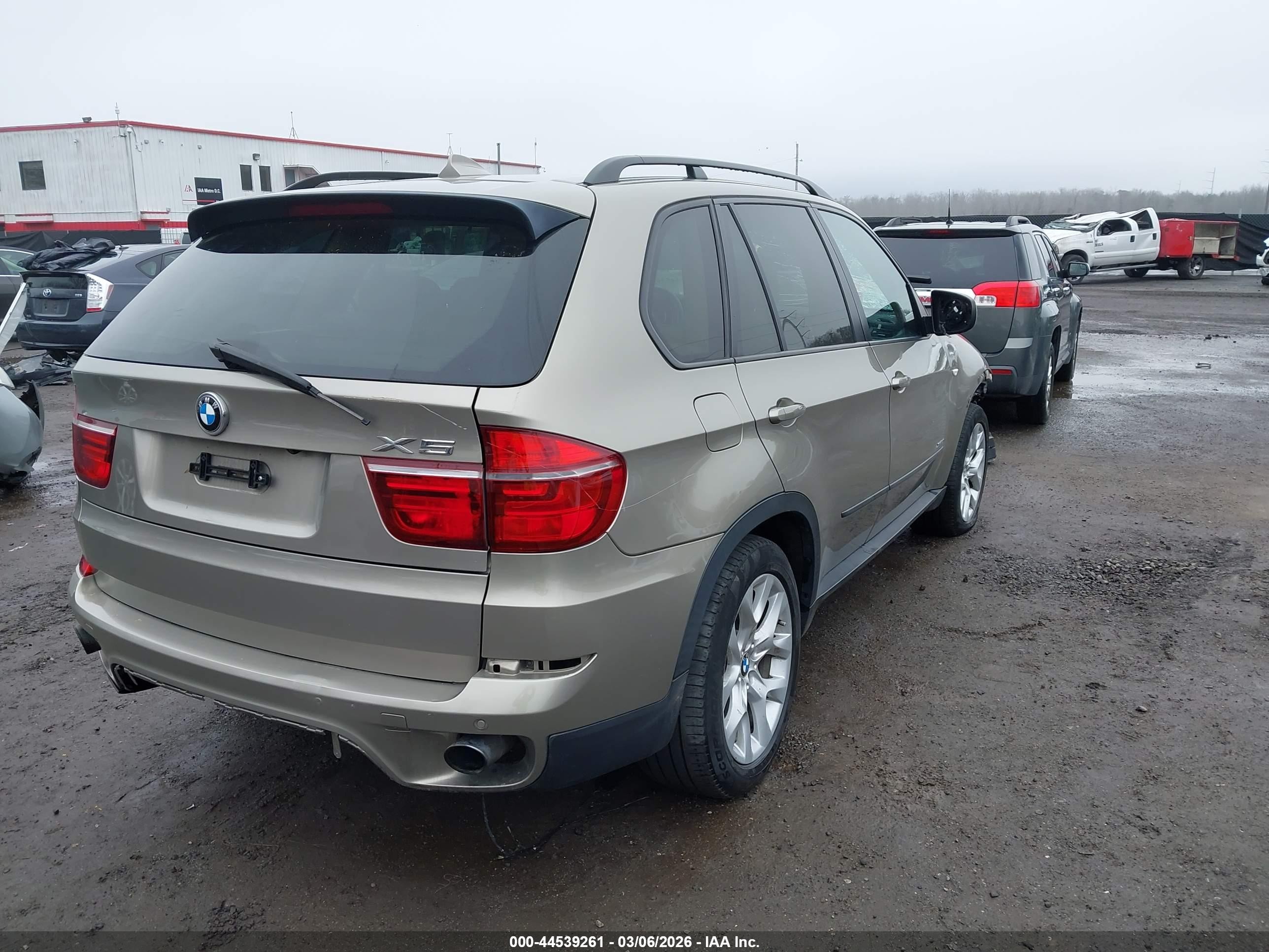 2012 Bmw X5 Xdrive35i/xdrive35i Premium/xdrive35i Sport Activity Золотой vin: 5UXZV4C51CL766067