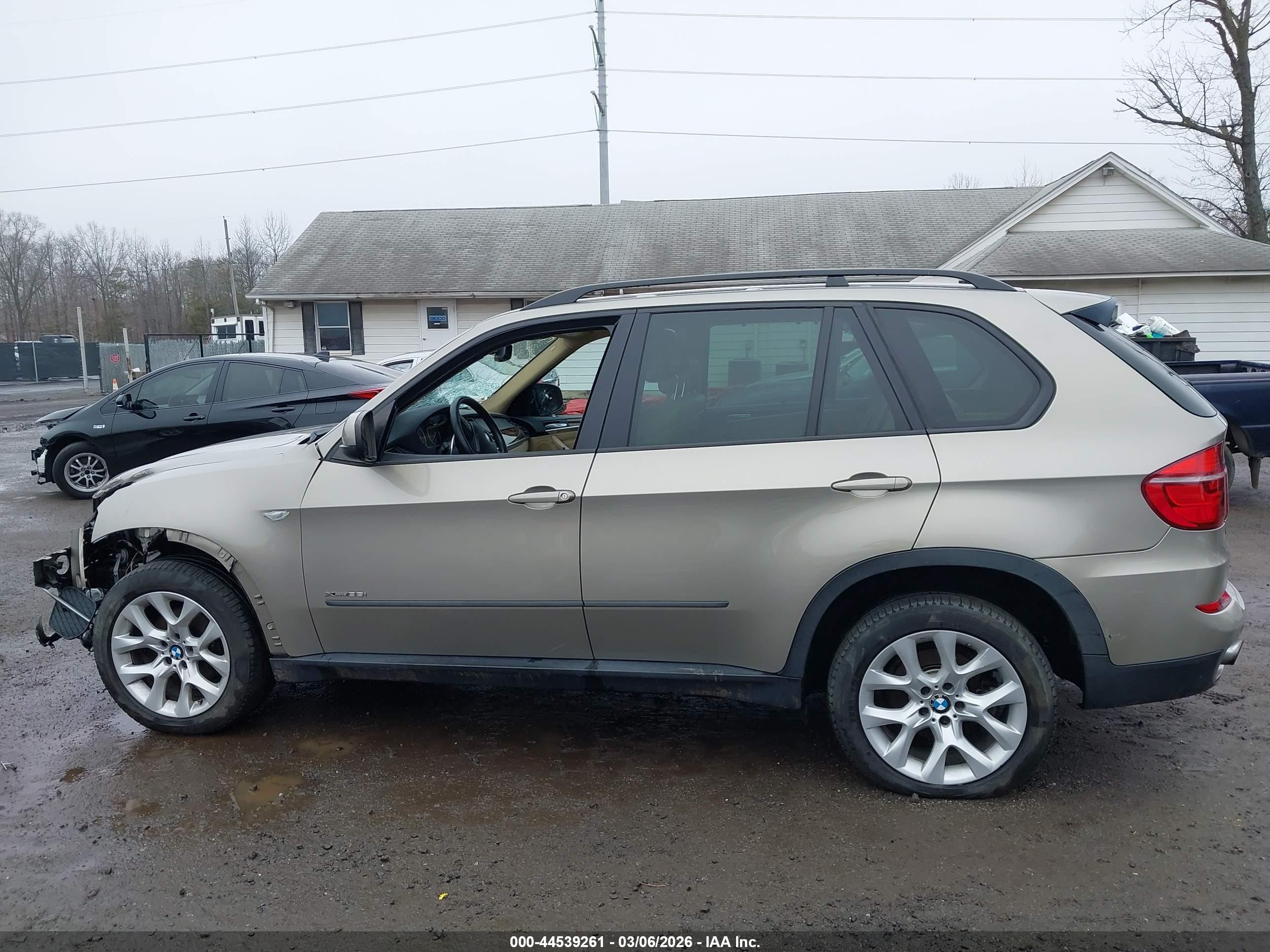 2012 Bmw X5 Xdrive35i/xdrive35i Premium/xdrive35i Sport Activity Золотой vin: 5UXZV4C51CL766067