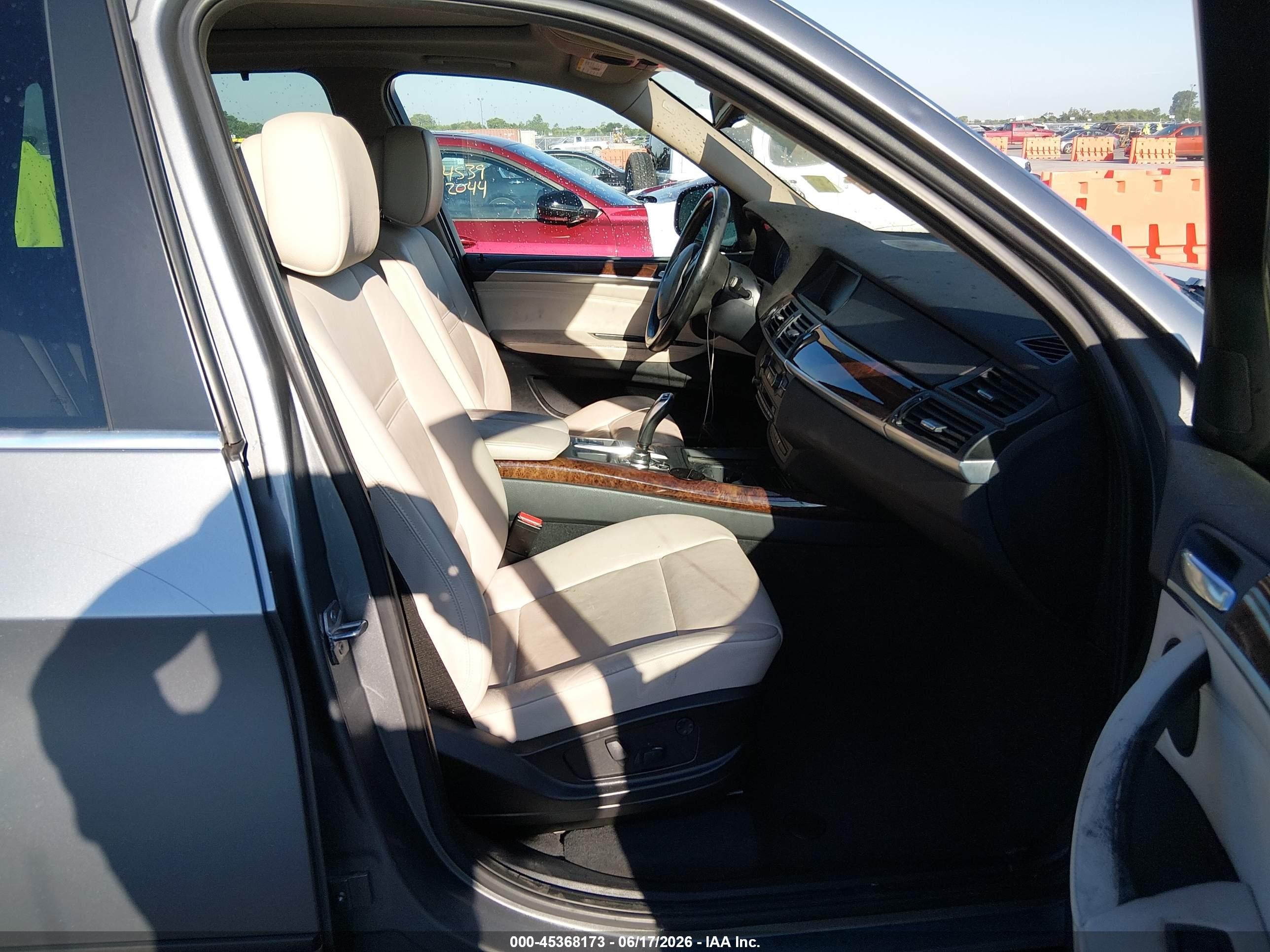 2013 Bmw X5 Xdrive35i/xdrive35i Premium/xdrive35i Sport Activity Серый vin: 5UXZV4C51D0B13647