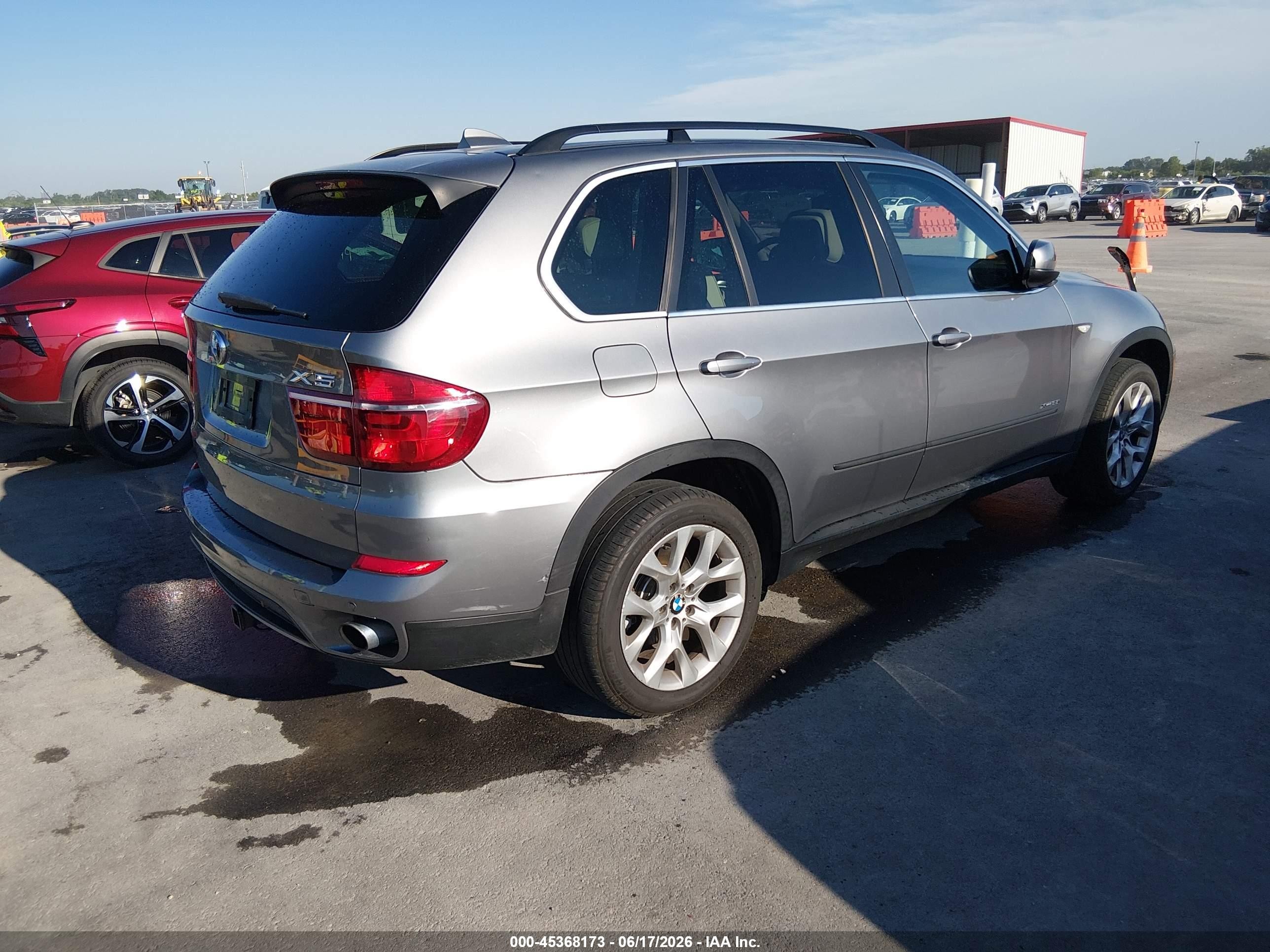 2013 Bmw X5 Xdrive35i/xdrive35i Premium/xdrive35i Sport Activity Серый vin: 5UXZV4C51D0B13647