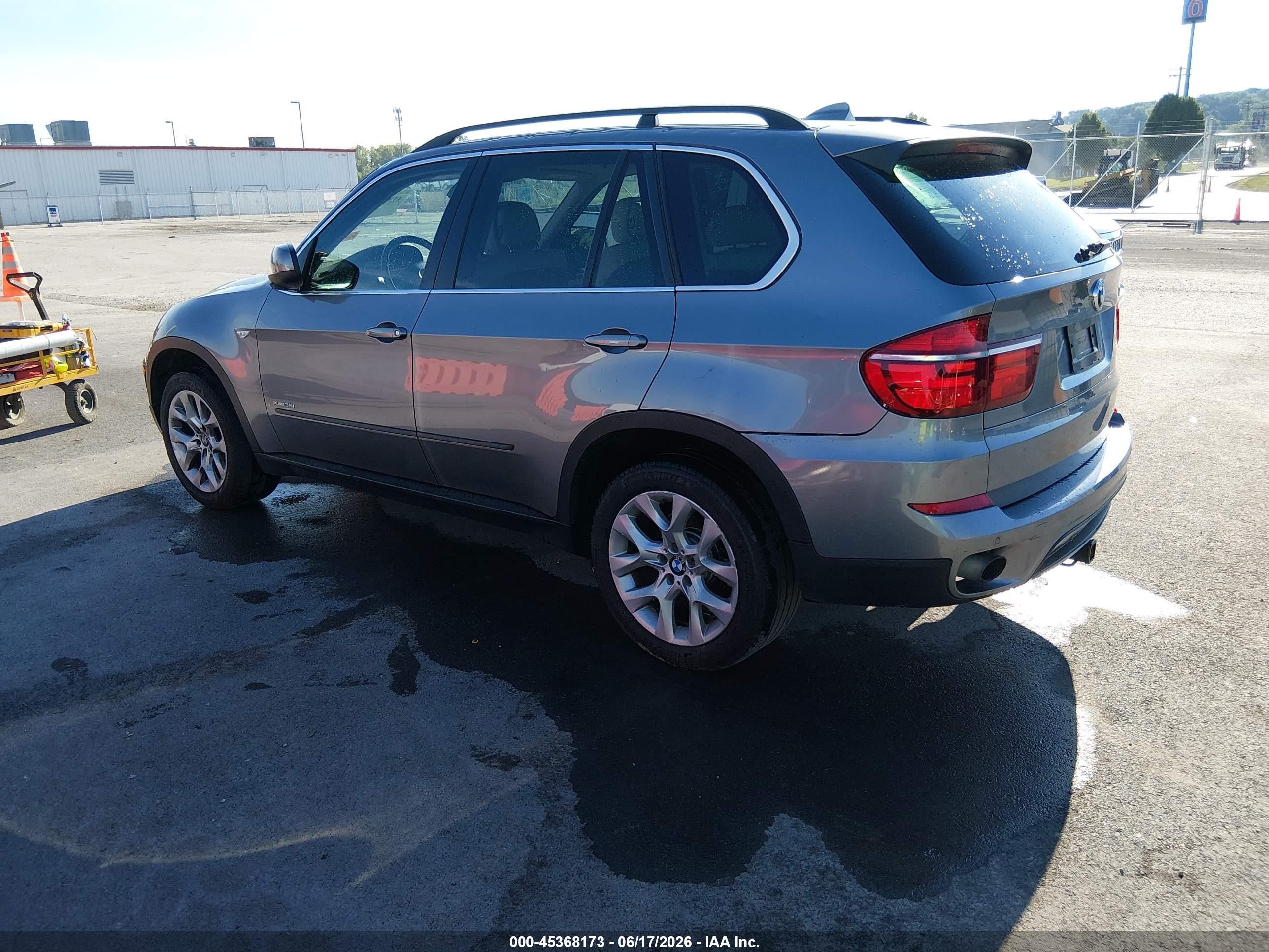 2013 Bmw X5 Xdrive35i/xdrive35i Premium/xdrive35i Sport Activity Серый vin: 5UXZV4C51D0B13647