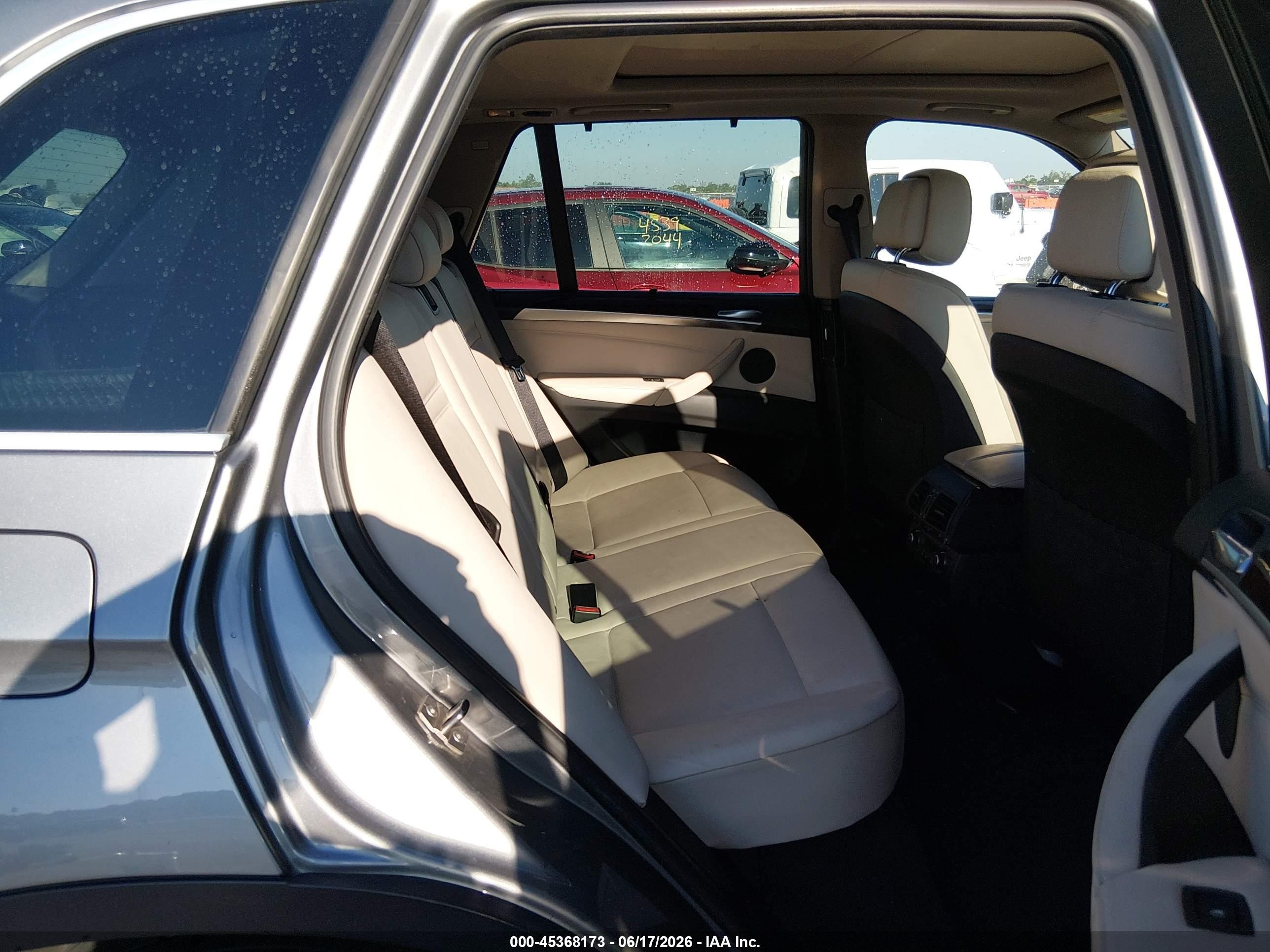 2013 Bmw X5 Xdrive35i/xdrive35i Premium/xdrive35i Sport Activity Серый vin: 5UXZV4C51D0B13647