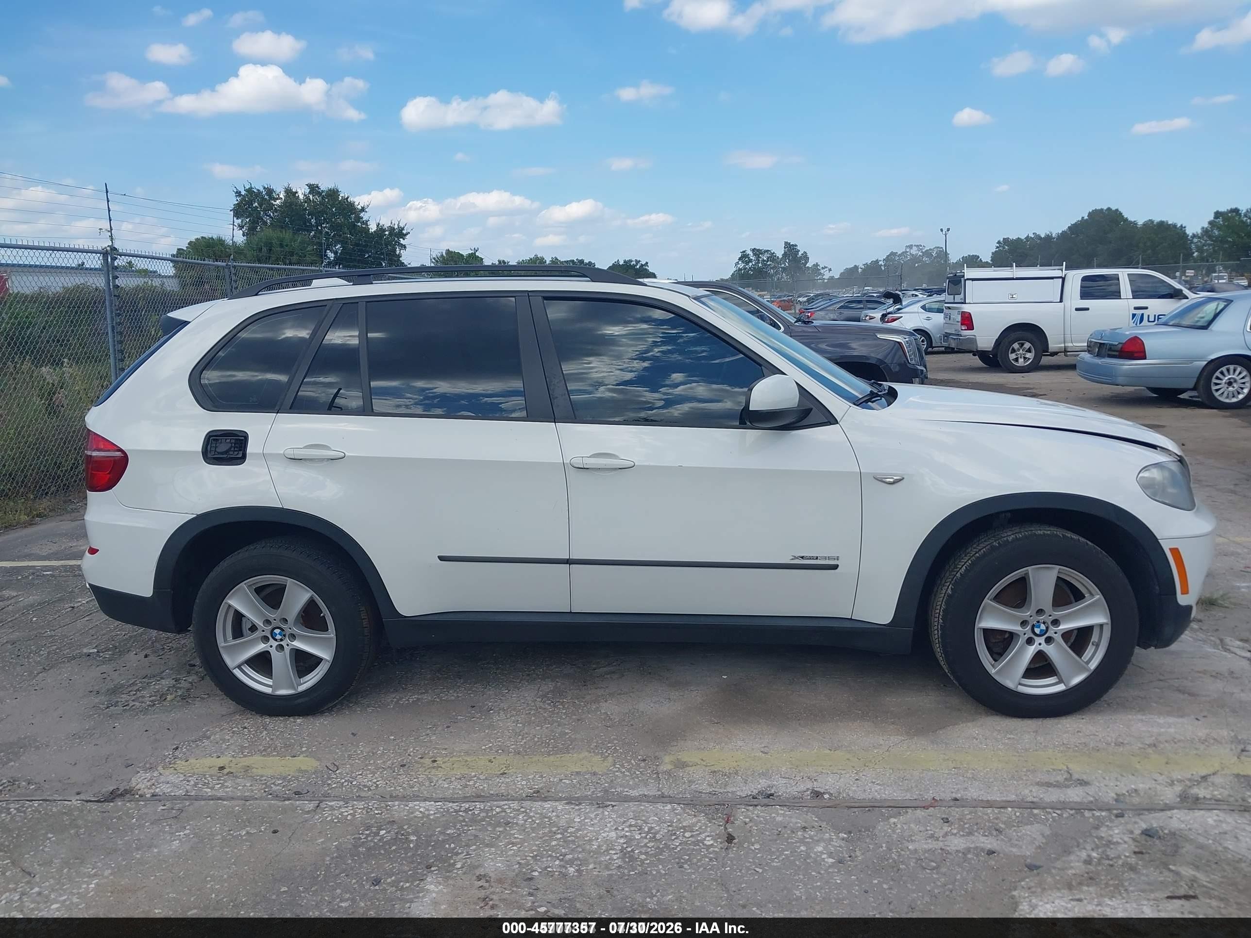 2013 Bmw X5 Xdrive35i/xdrive35i Premium/xdrive35i Sport Activity White vin: 5UXZV4C51D0E07341