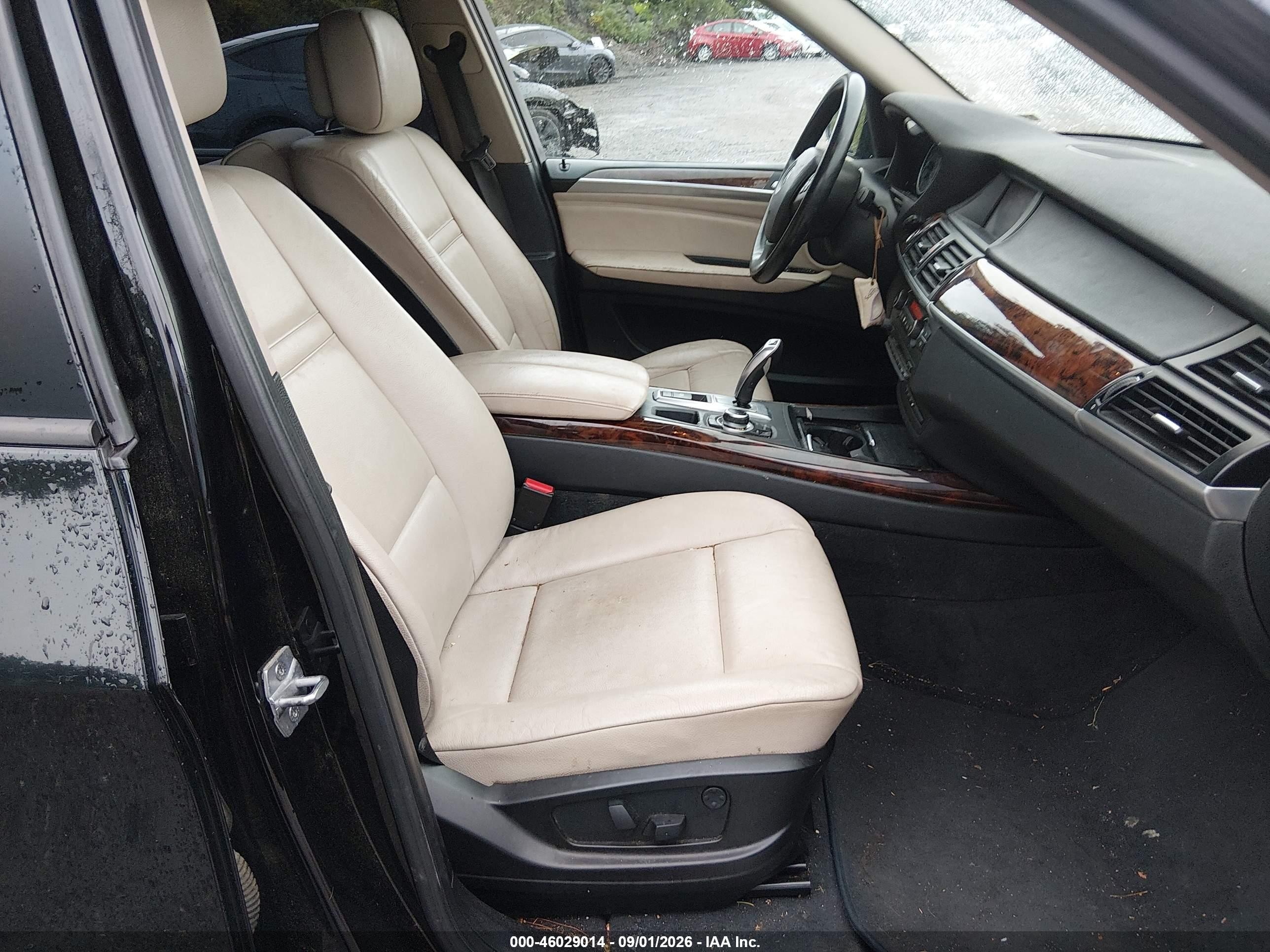 2013 Bmw X5 Xdrive35i/xdrive35i Premium/xdrive35i Sport Activity Черный vin: 5UXZV4C51D0E07744