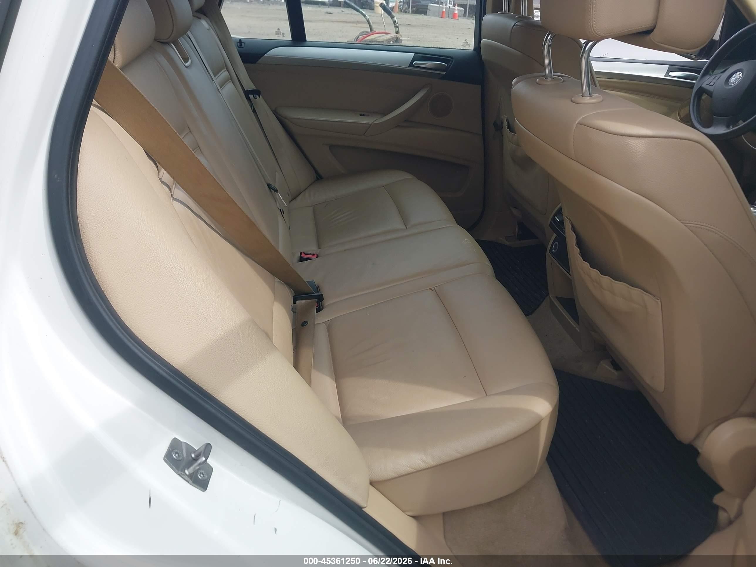 2012 Bmw X5 Xdrive35i/xdrive35i Premium/xdrive35i Sport Activity White vin: 5UXZV4C52CL754056
