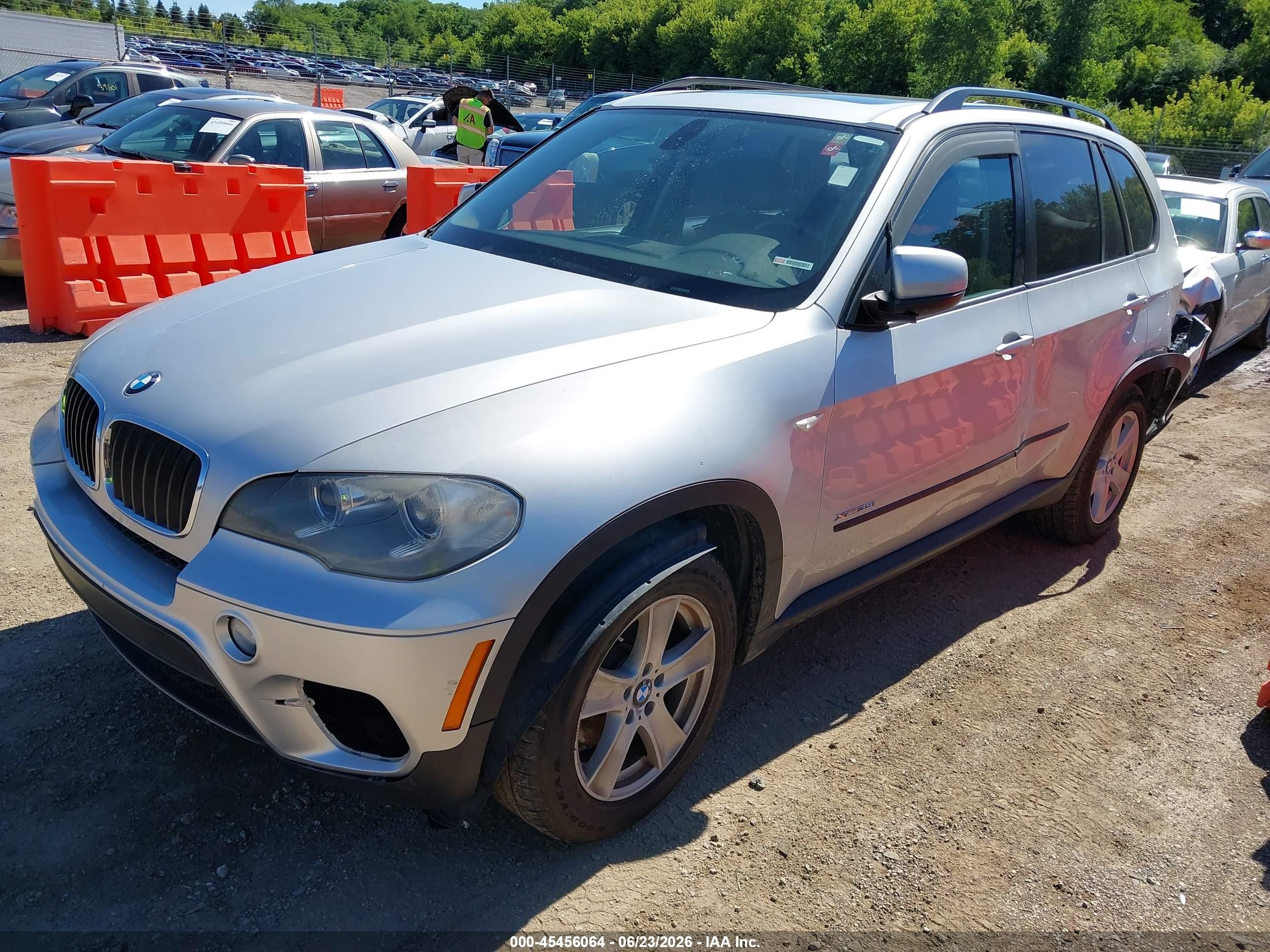 2013 Bmw X5 Xdrive35i/xdrive35i Premium/xdrive35i Sport Activity Silver vin: 5UXZV4C52D0B05895