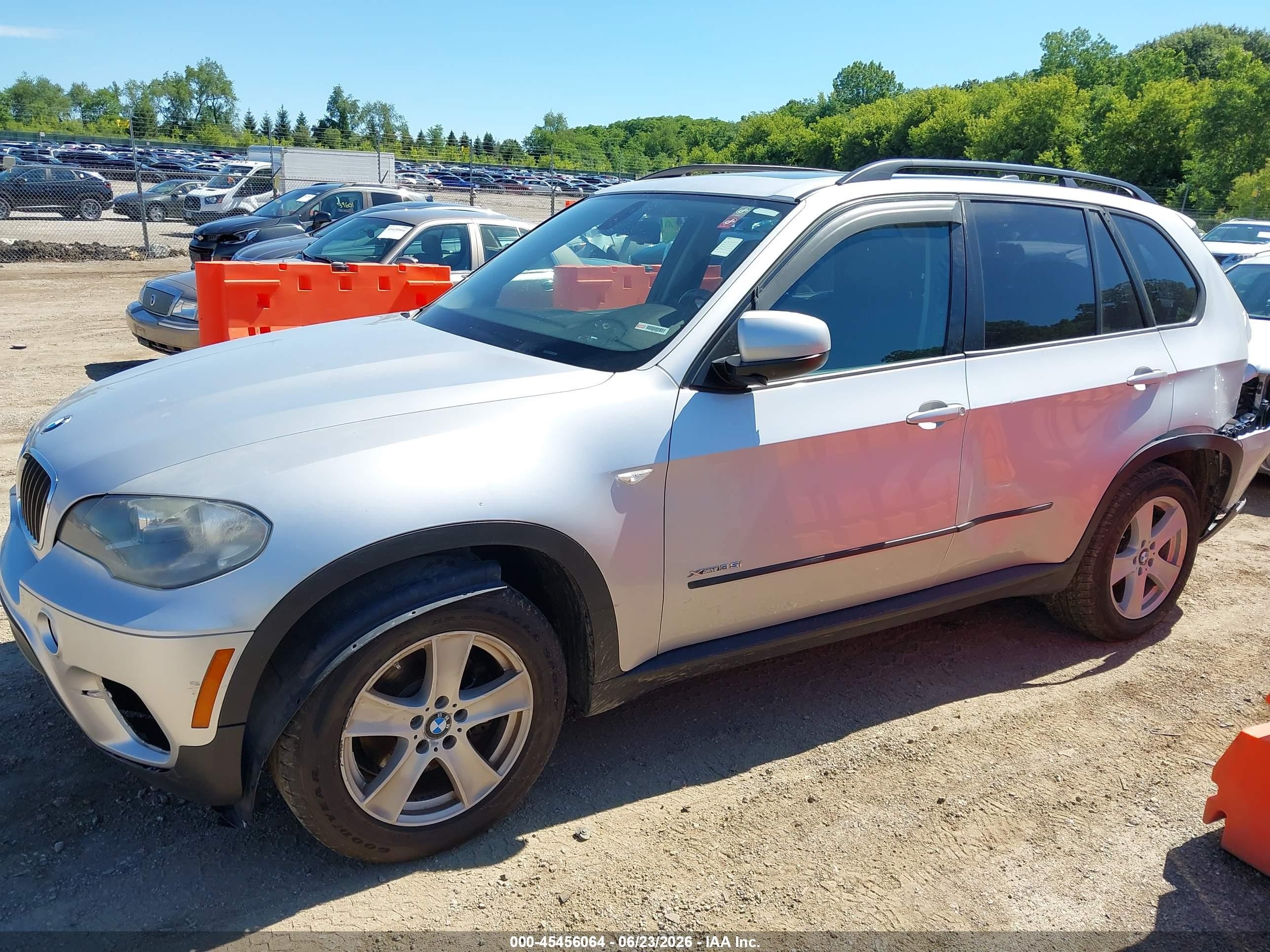 2013 Bmw X5 Xdrive35i/xdrive35i Premium/xdrive35i Sport Activity Silver vin: 5UXZV4C52D0B05895
